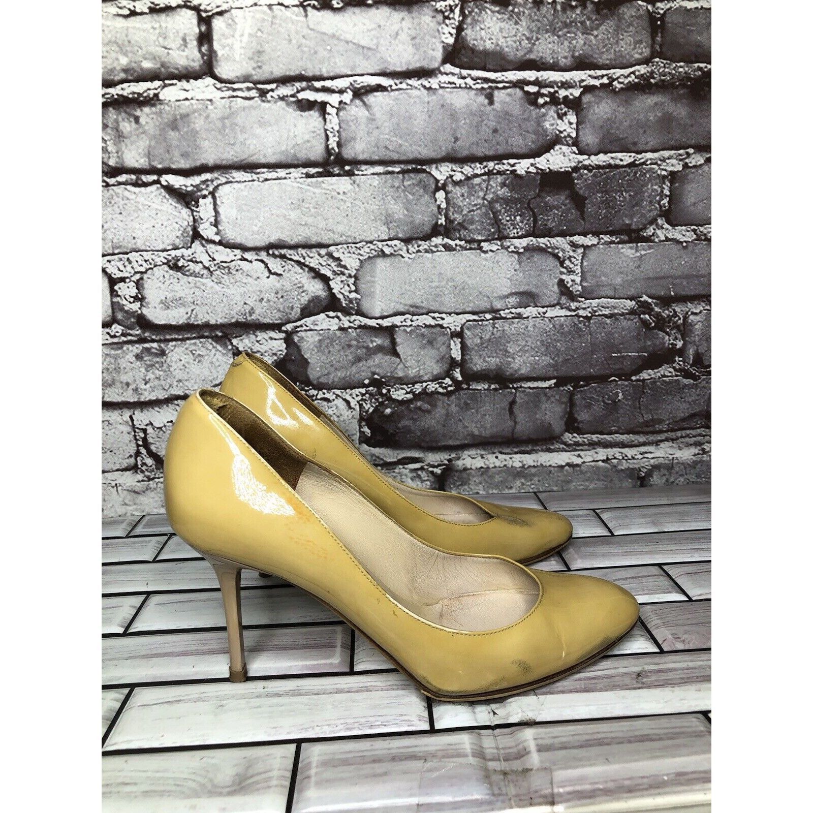 Jimmy Choo JIMMY CHOO London Yellow Patent Leather Kitten Pumps Heels W Size US 5 / IT 35 - 18 Thumbnail