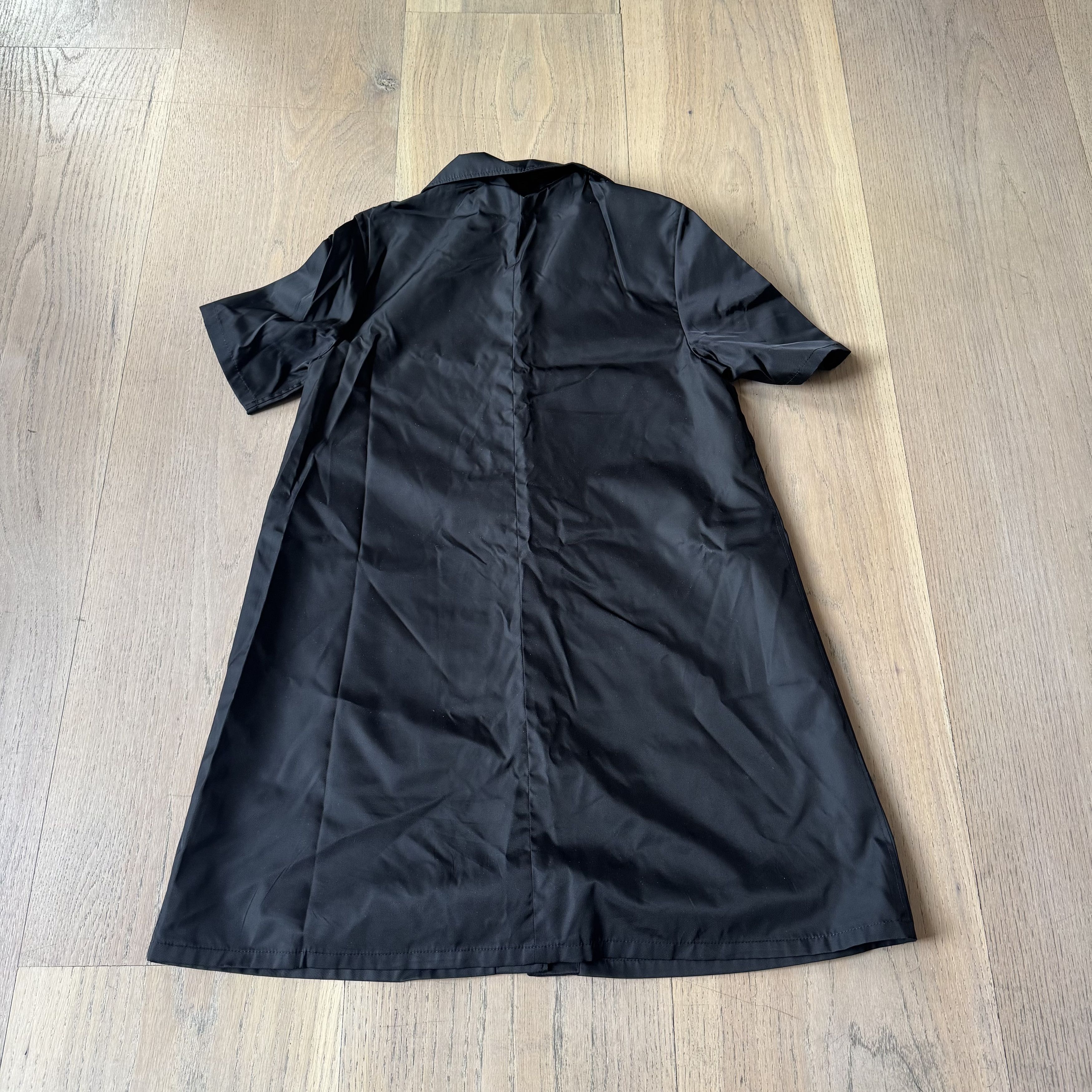 Prada Prada - Re-Nylon Short Sleeve Badge Dress - Black Size XS / US 0-2 / IT 36-38 - 5 Thumbnail