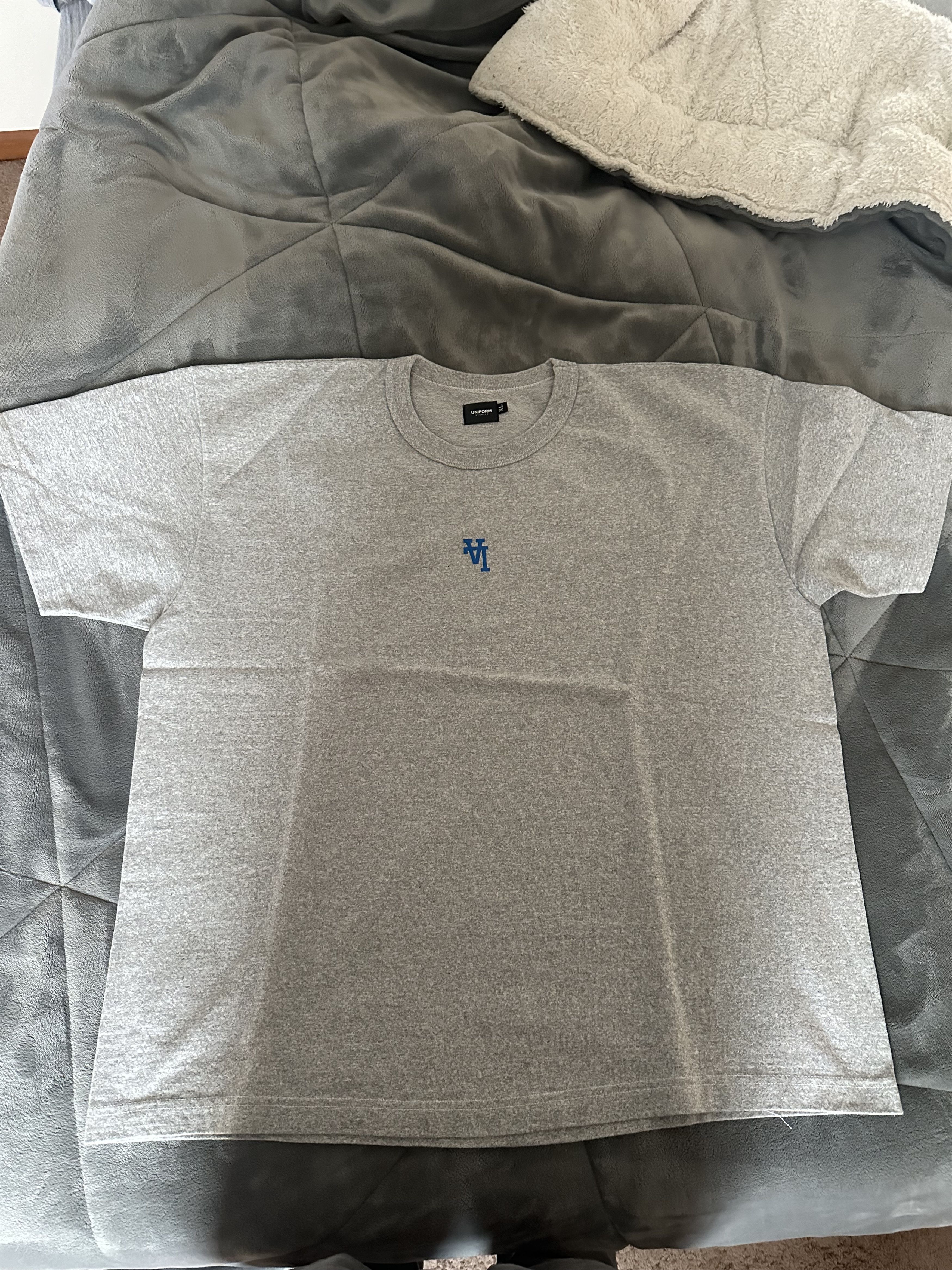 Uniform Studios 2020 World Series Tee Size US XL / EU 56 / 4 - 1 Thumbnail