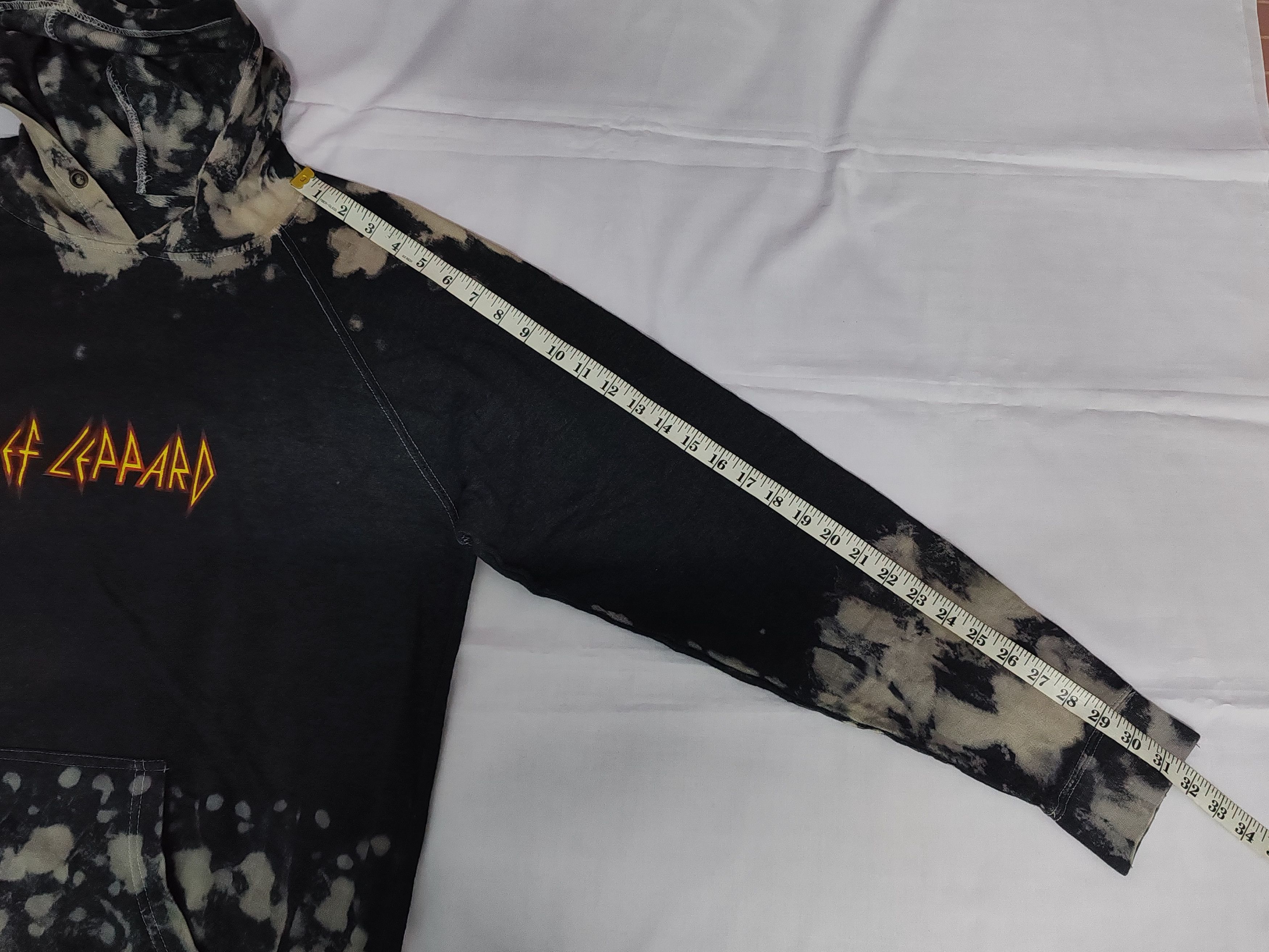 Def Leppard Def Leppard Band 1983 US Tour Hoodie Vintage Style Tie Dye Size US XL / EU 56 / 4 - 7 Thumbnail