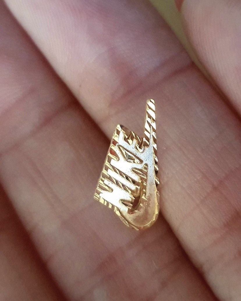 Supreme nike 14k gold earring store