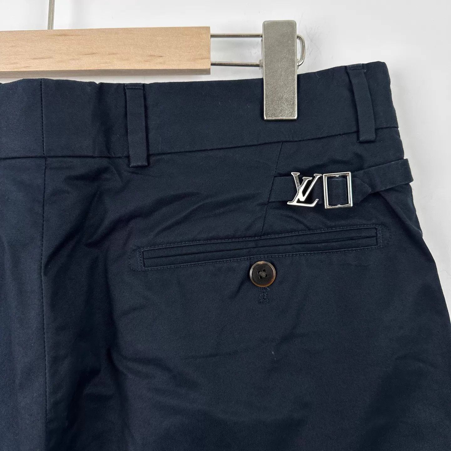 Louis Vuitton LV Navy Blue Shorts 40 (99new) Size US 40 / EU 56 - 4 Thumbnail