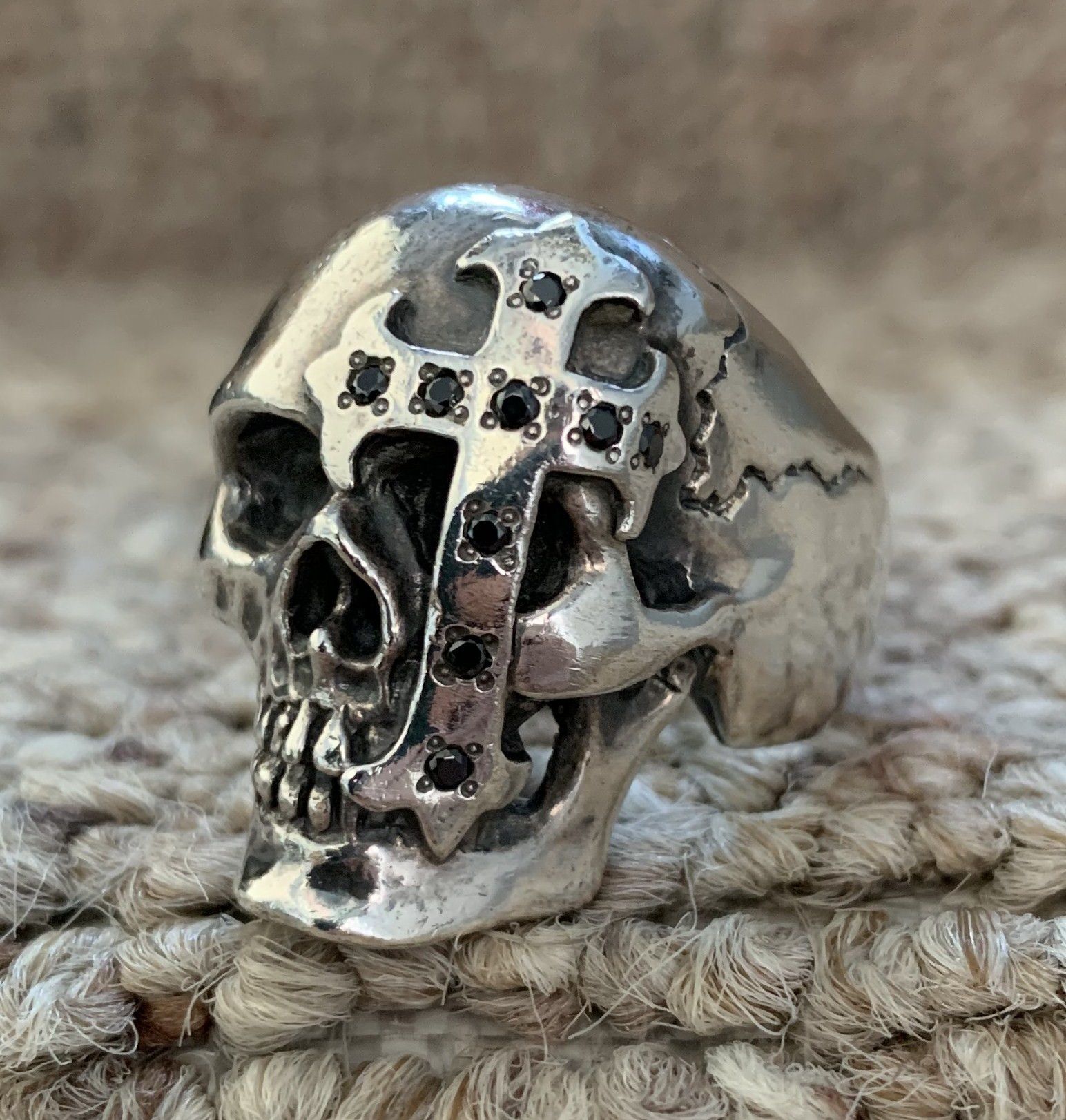 Number (N)ine SS05 "Nightcrawler" Bejeweled Silver Skull Ring w/ box Size ONE SIZE - 7 Thumbnail
