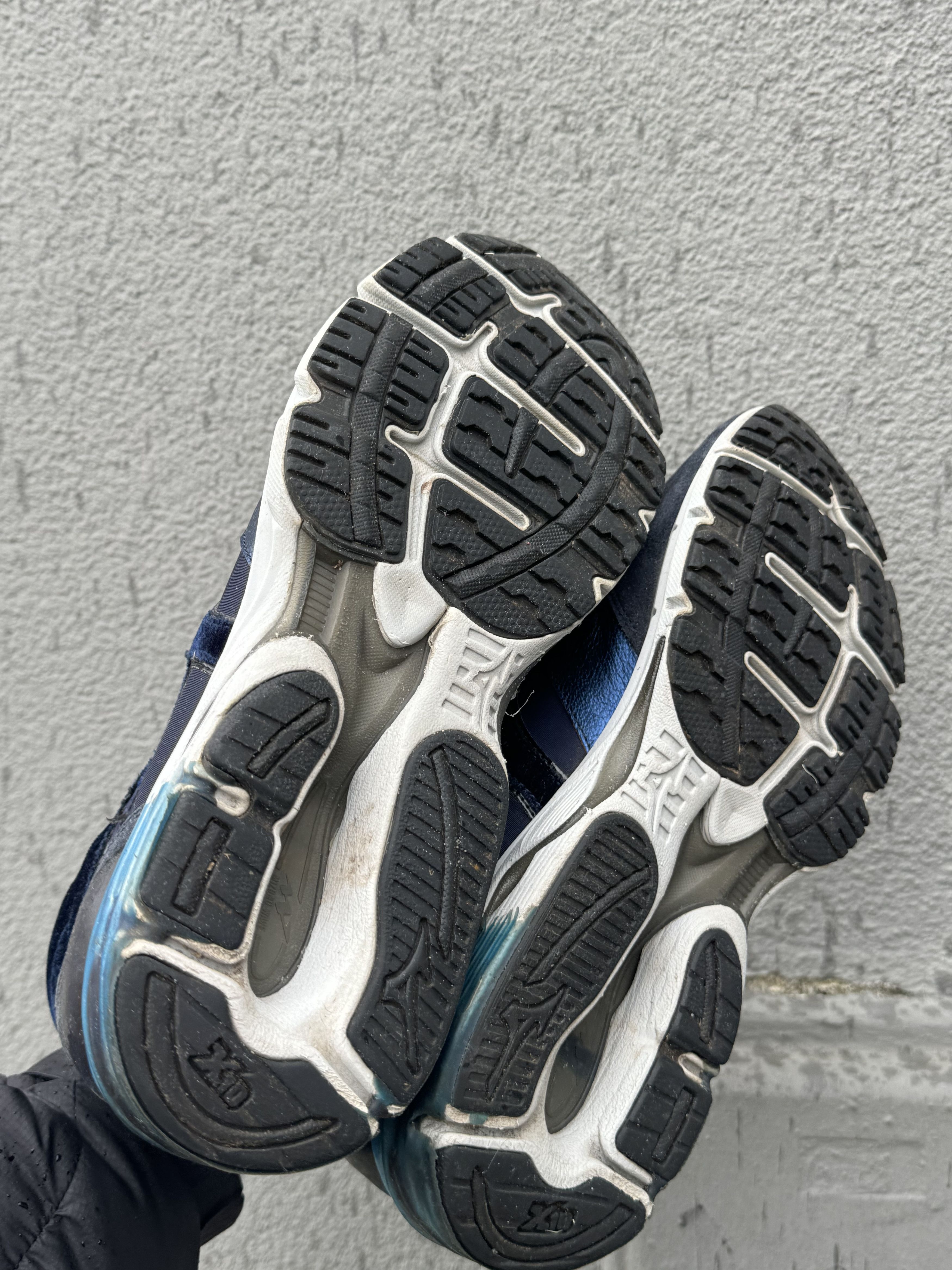 Japanese Brand × Mizuno Mizuno Wave Sirius Velour Purple Navy US 11.5 Size US 11.5 / EU 44-45 - 13 Thumbnail
