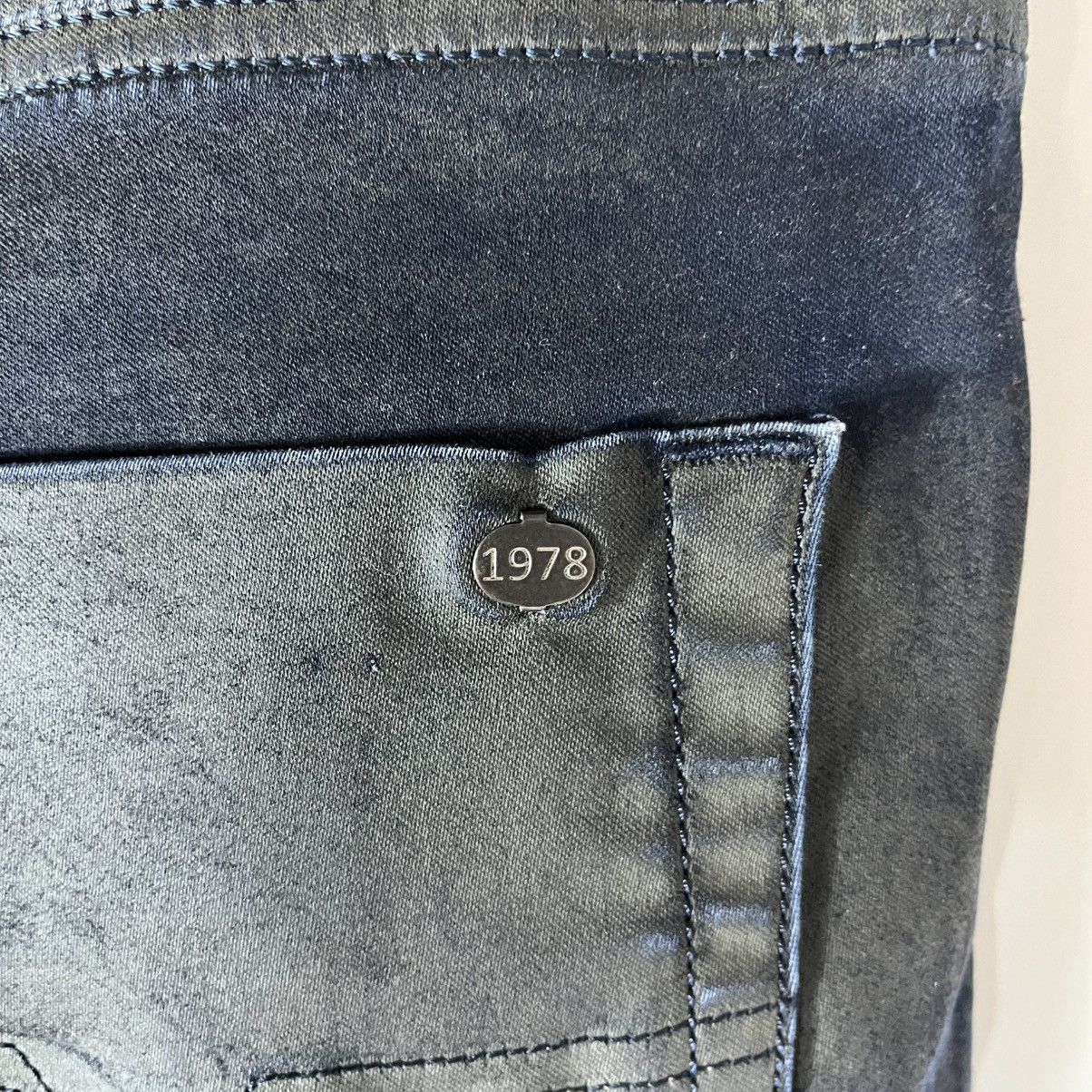Diesel Vintage Diesel Tepphar Waxed Washed Denim Black Jeans Y2K Size US 31 - 17 Thumbnail