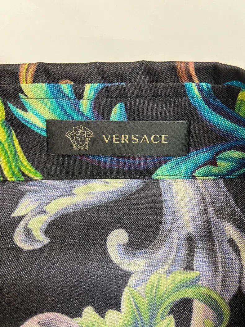 Versace Versace Baroque silk shirt Size US XXL / EU 58 / 5 - 7 Thumbnail