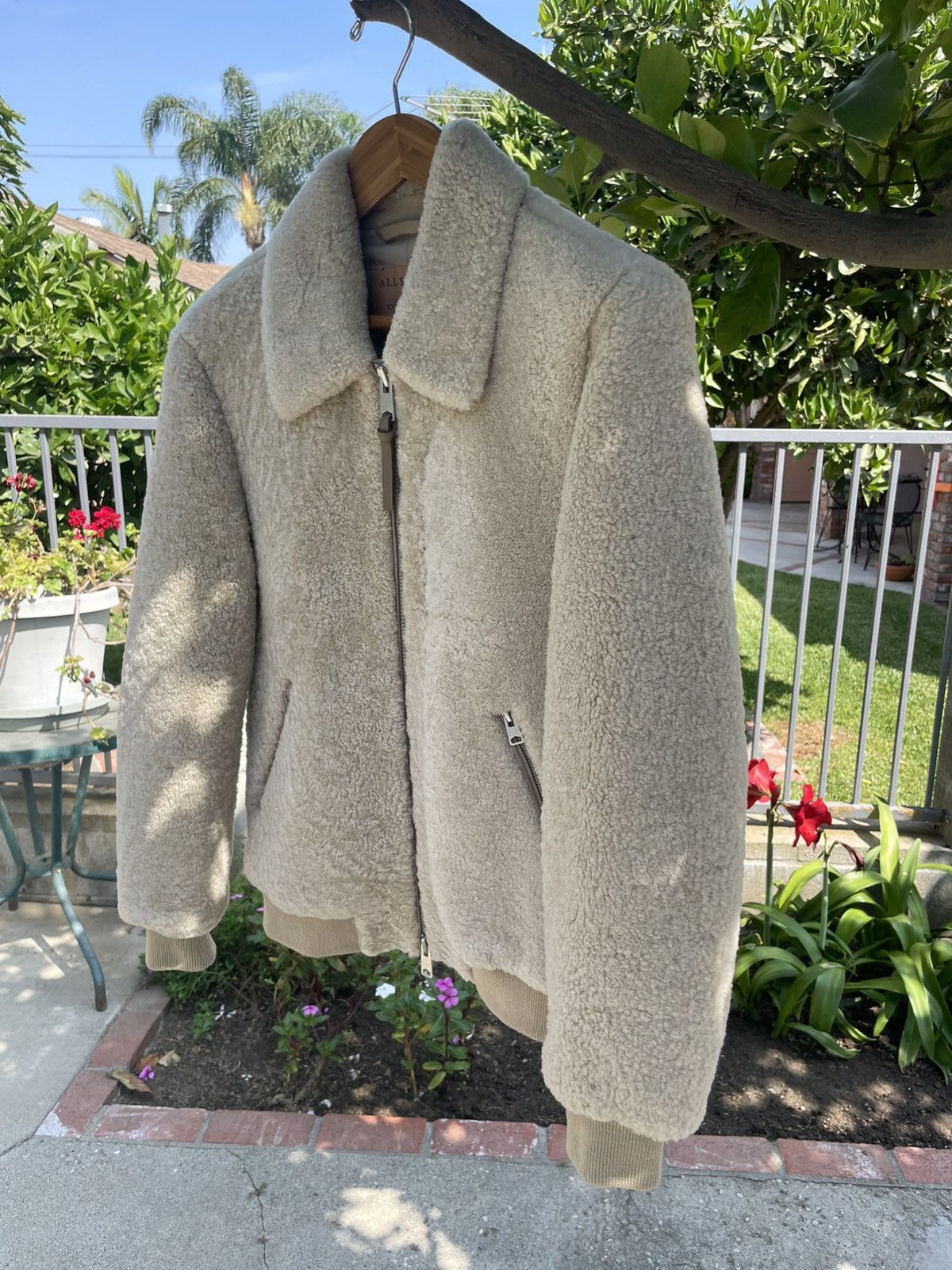 Allsaints Allsaints Charlie Shearling Leather Bomber Jacket XS Beige Size US XS / EU 42 / 0 - 7 Thumbnail