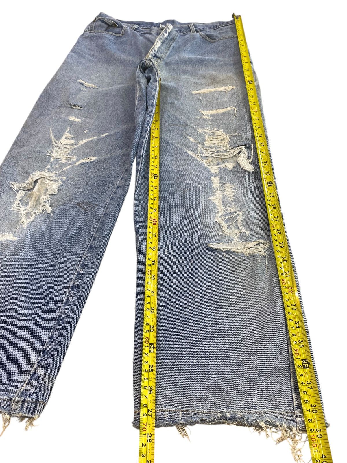 Japanese Brand Japanese Brand Distressed Light Wash Style Loose Jeans Size US 32 / EU 48 - 8 Thumbnail