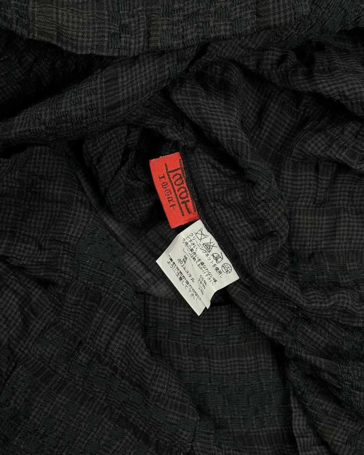 Issey Miyake 2000s HaaT by Issey Miyake Pattern Wrinkled Jacket Size M / US 6-8 / IT 42-44 - 7 Thumbnail