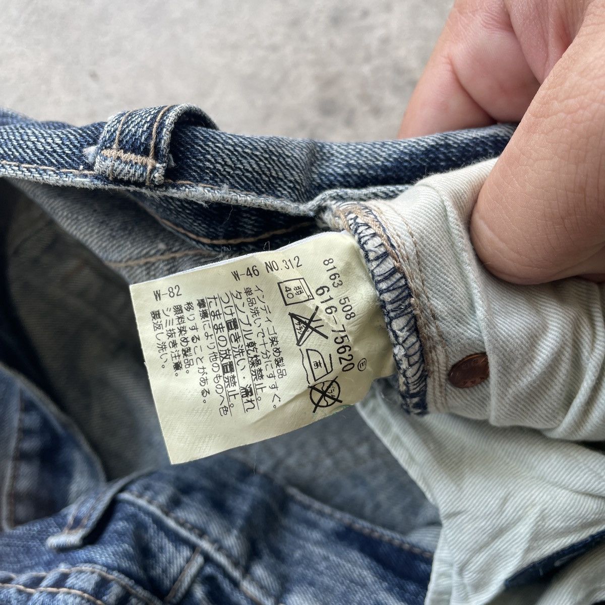 Japanese Brand Vintage Takeo Kikuchi Japan Distressed Faded Jeans Pants W33 Size US 33 - 8 Thumbnail