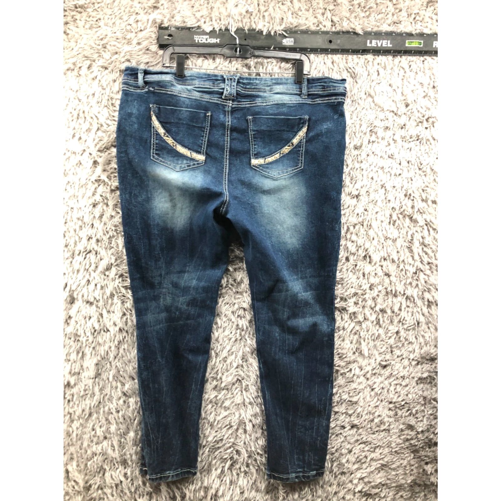 Almost Famous Almost Famous Jeans Skinny 22 Womens Plus Size Mid Rise Dark Wash Blue Vintage No Size 40" / US 18 - 5 Thumbnail