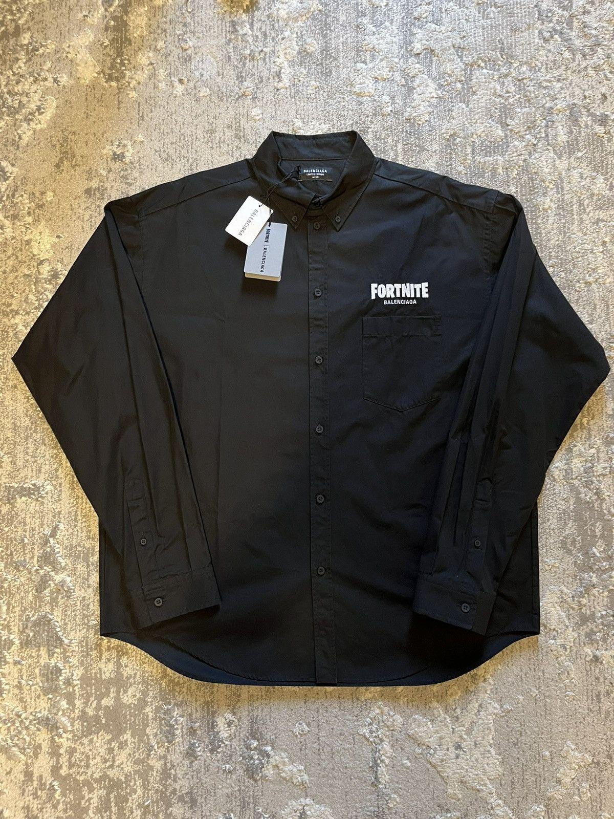 Balenciaga LIMITED Balenciaga x Fortnite 1/200 Button-Up Shirt Size US L / EU 52-54 / 3 - 1 Thumbnail