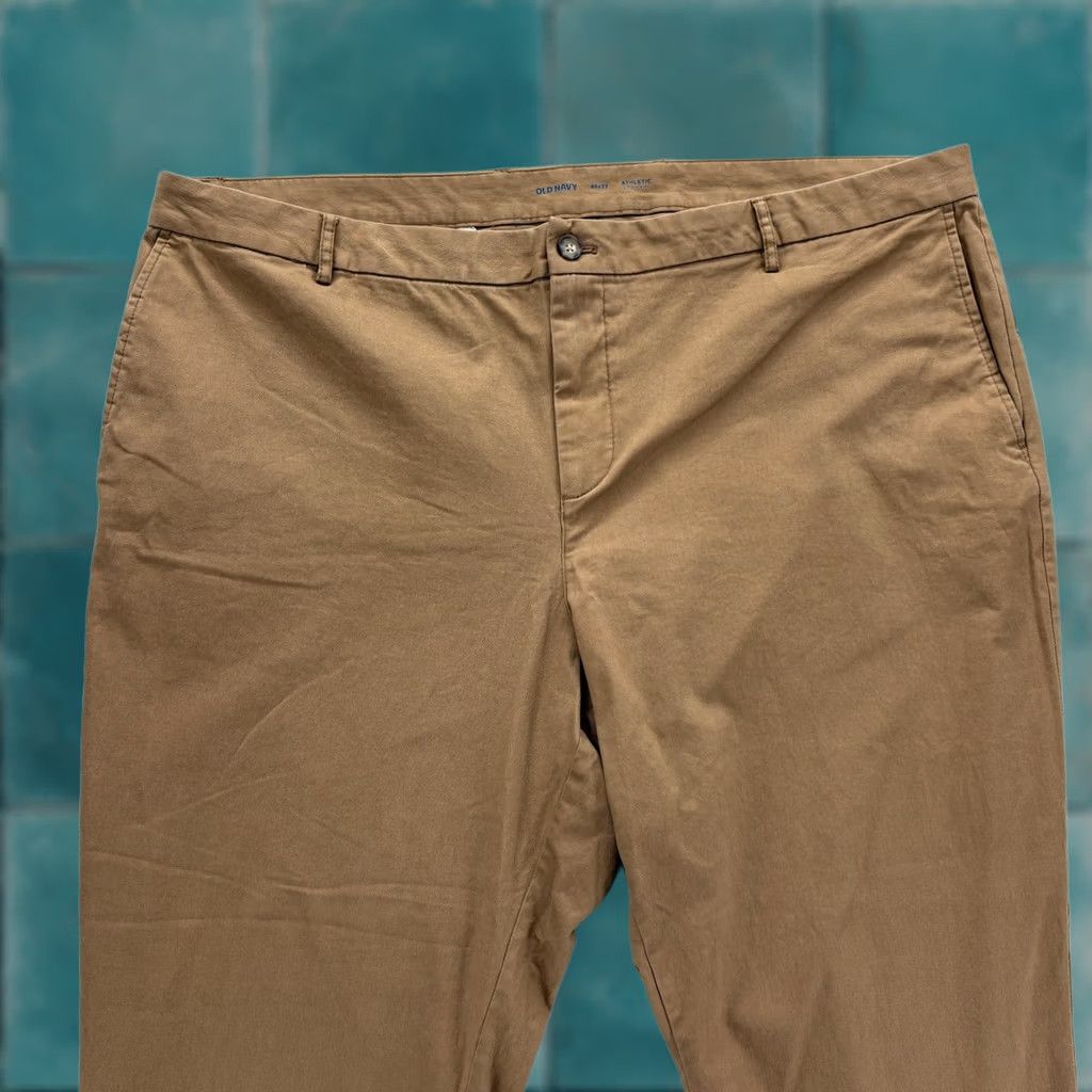 Old Navy Old Navy Pants Built-In Flex Chino Mens 46x32 Brown Athletic Fit Stretch Casual Pants Size US 30 / EU 46 - 1 Thumbnail