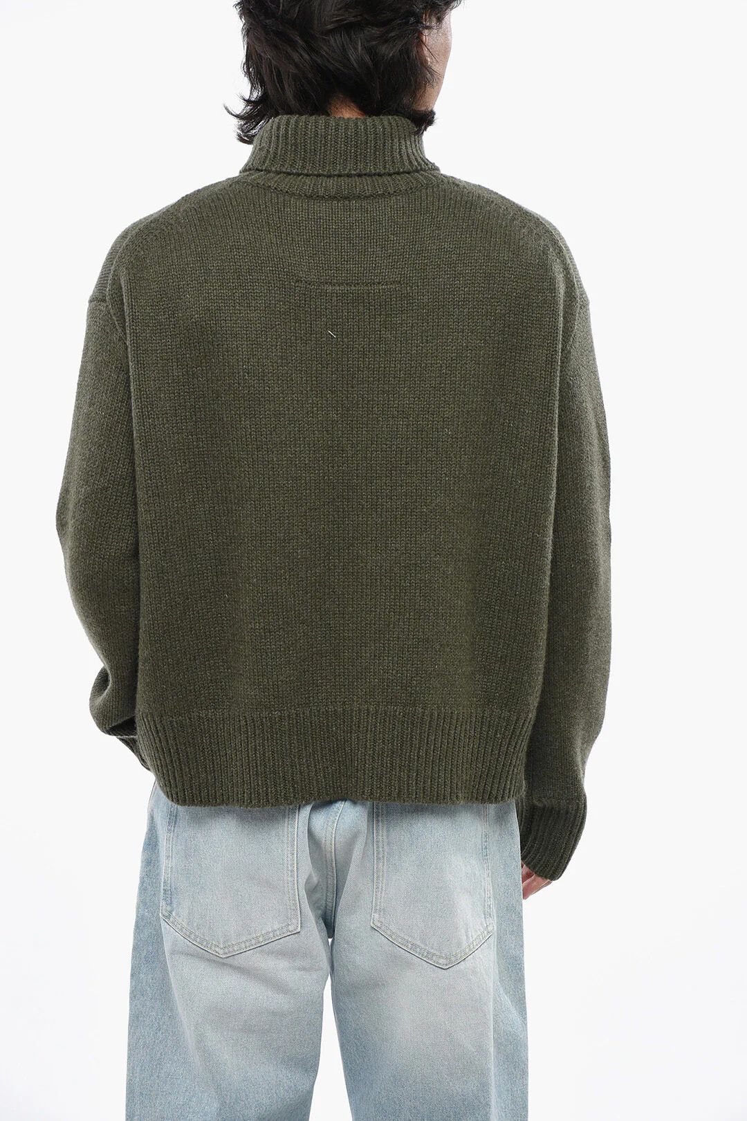 Givenchy og1mm0326 Pure Cashmere Turtleneck Sweater in Military Green Size US XS / EU 42 / 0 - 2 Thumbnail