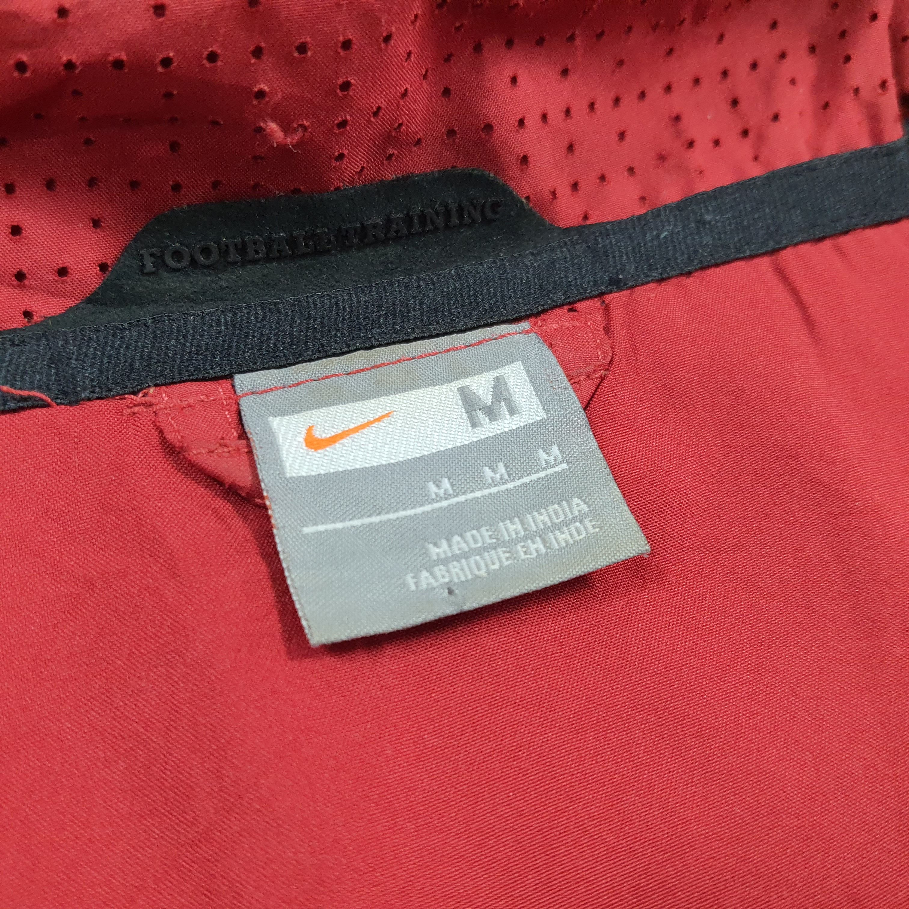 Nike Y2K Manchester United Nike AIG Training Shell Jacket C302N15 Size US S / EU 44-46 / 1 - 6 Thumbnail