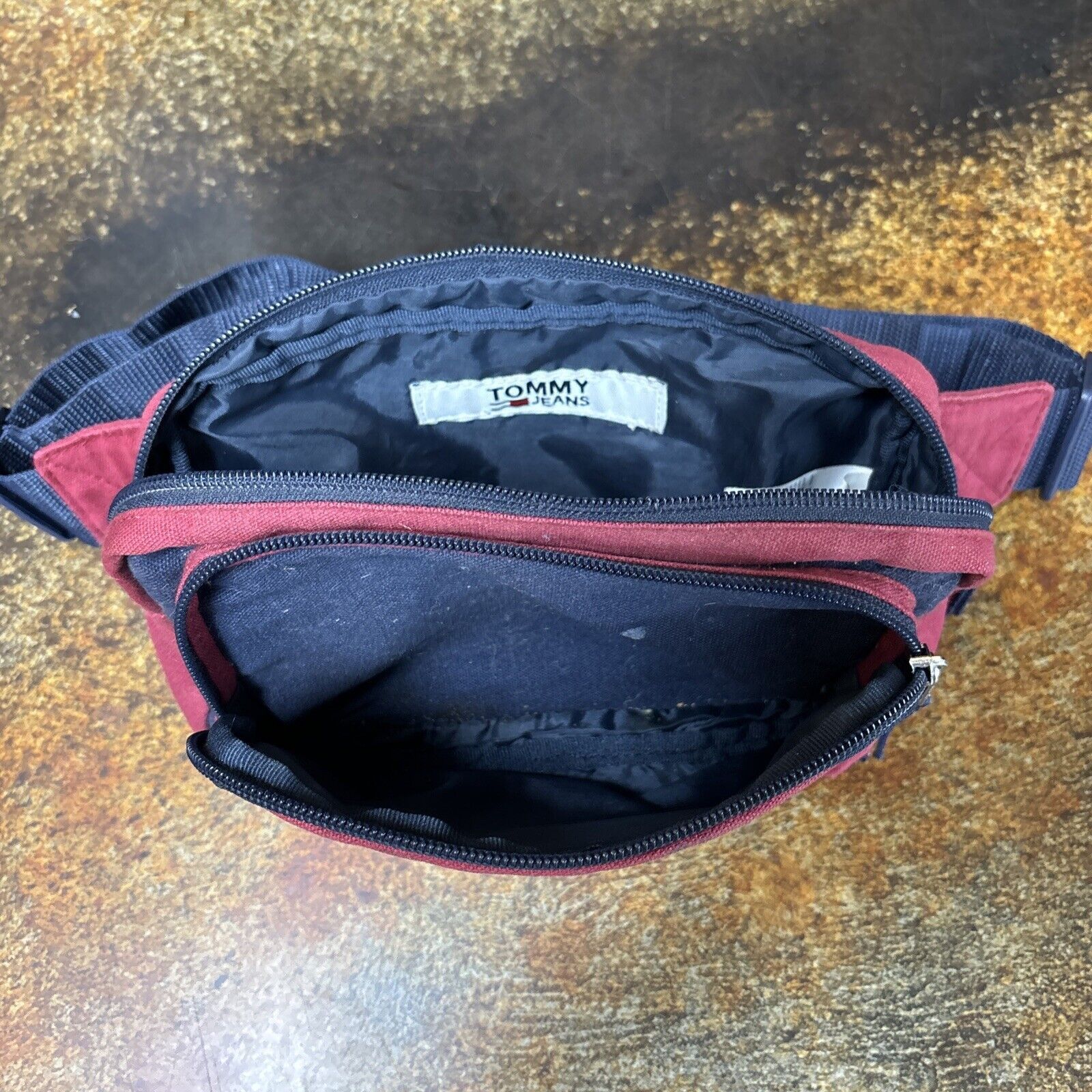 Tommy Hilfiger Vintage Y2K Tommy Hilfiger Fanny Pack Canvas Red Size ONE SIZE - 3 Thumbnail