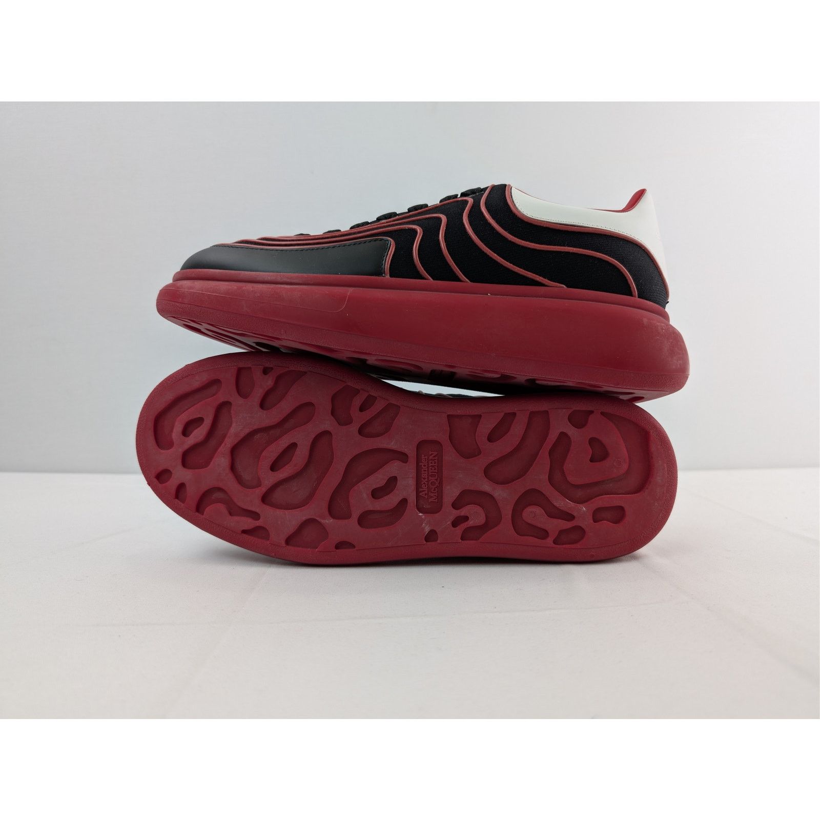 Alexander McQueen o1rshd1 Waves Knit Sneakers in Black/Red/White 43 Size US 10 / EU 43 - 13 Thumbnail