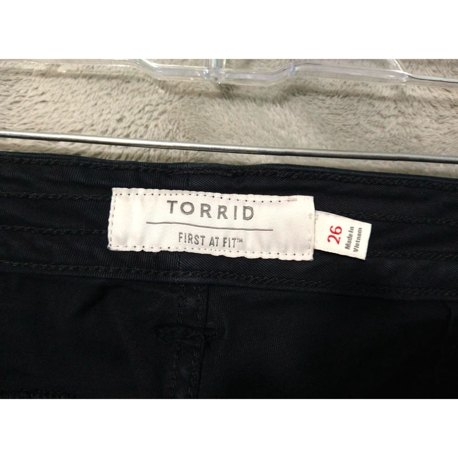 Torrid Torrid Pants Womens 26 Black Crop Twill Skinny Mid Rise Stretch Crop, Inseam 26.5 in, Cotton Spandex, 26, Regular, Black Womens Pants Size 26" / US 2 / IT 38 - 7 Thumbnail