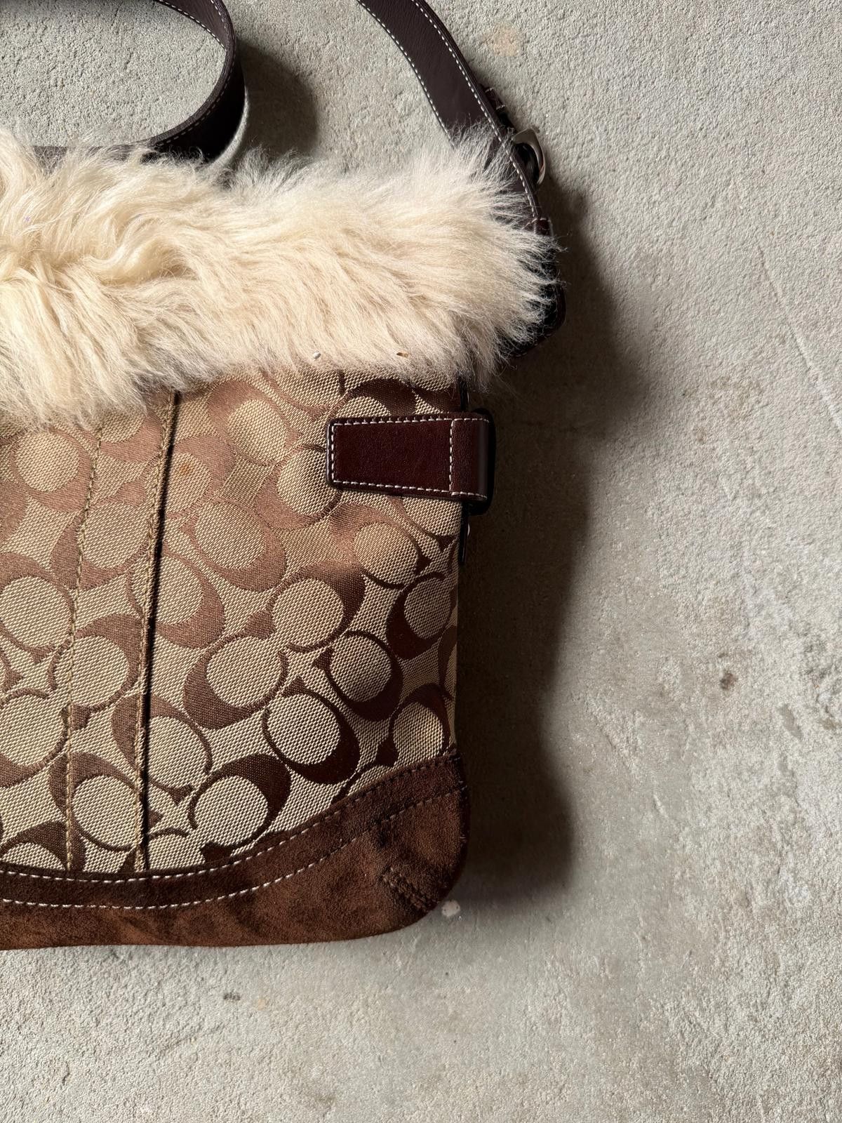 Coach Coach Signature Shearling Fur Shoulder Bag Beige/Brown Size ONE SIZE - 7 Thumbnail