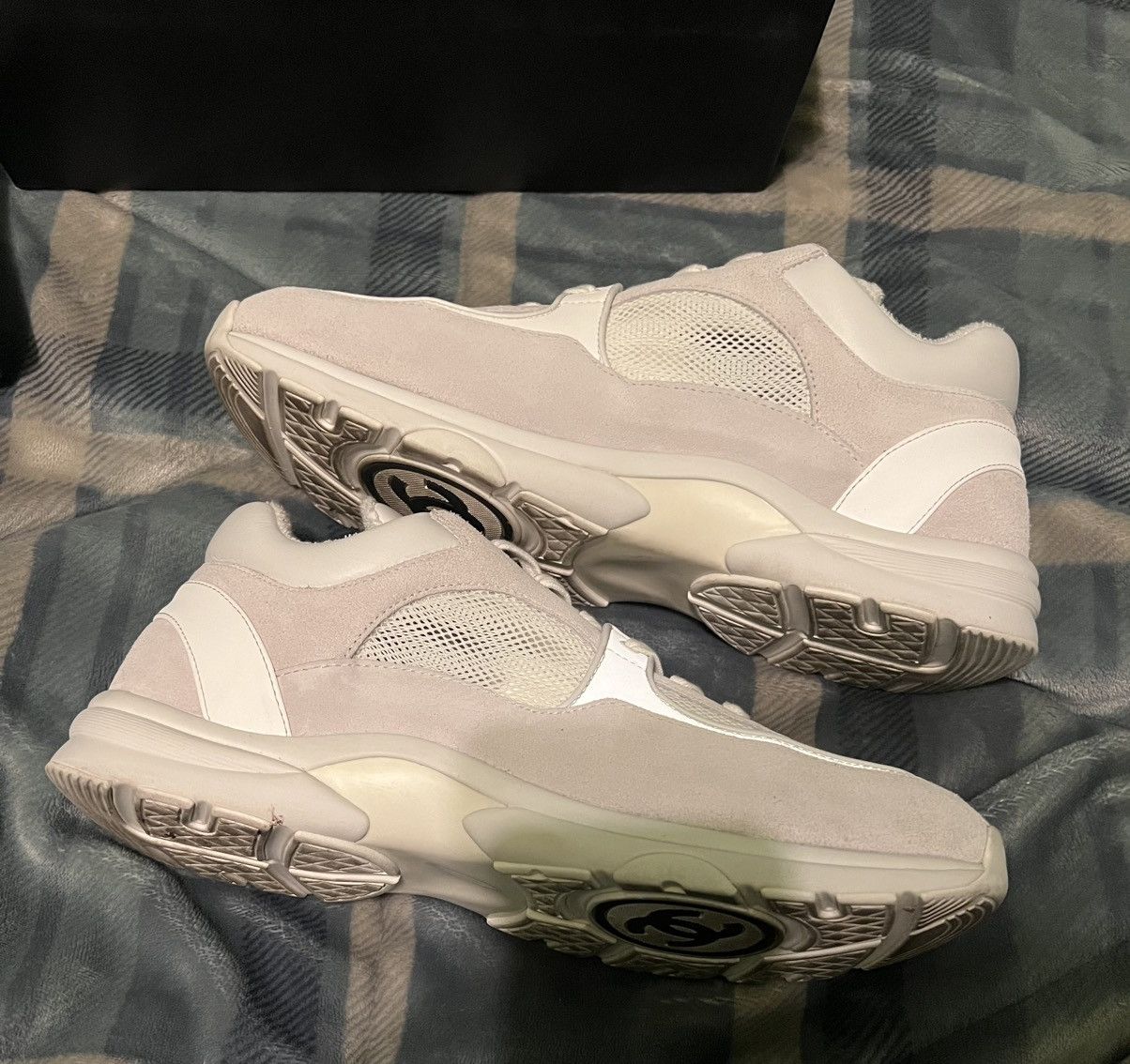 Chanel Chanel Low Top Triple White Sneakers size 46 Size US 13 / EU 46 - 2 Thumbnail