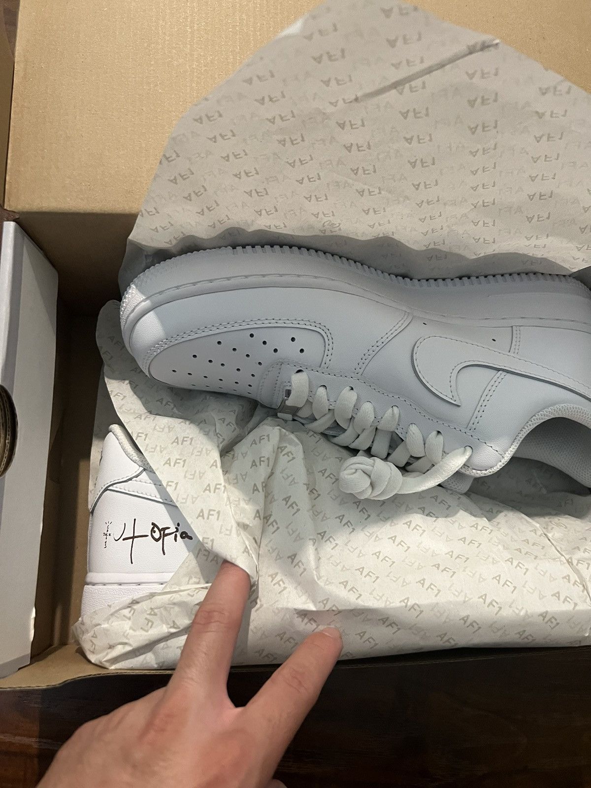 Nike × Travis Scott NIKE x CACTUS JACK AIR FORCE 1 UTOPIA Size US 8.5 / EU 41-42 - 6 Thumbnail