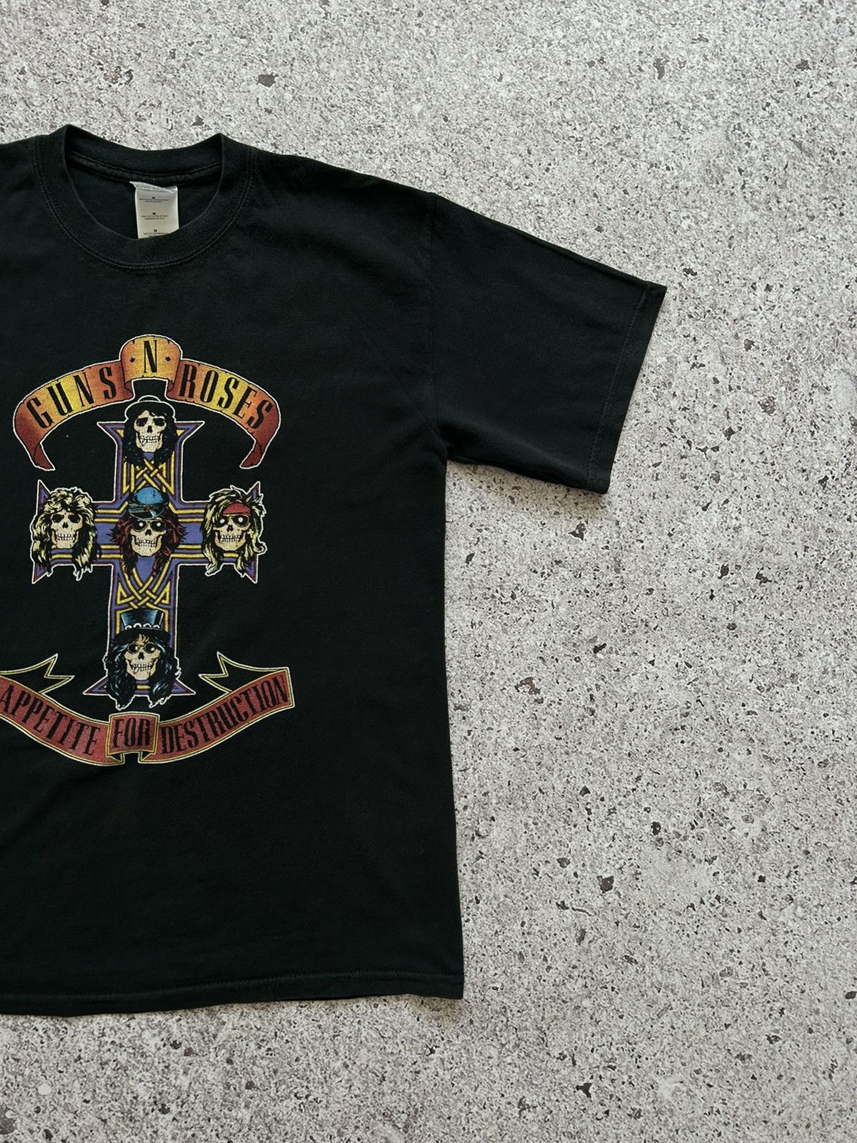 Band Tees × Guns N' Roses × Vintage Vintage 2000s Guns N Roses Appetite For Destruction Band Tee Size US M / EU 48-50 / 2 - 3 Thumbnail