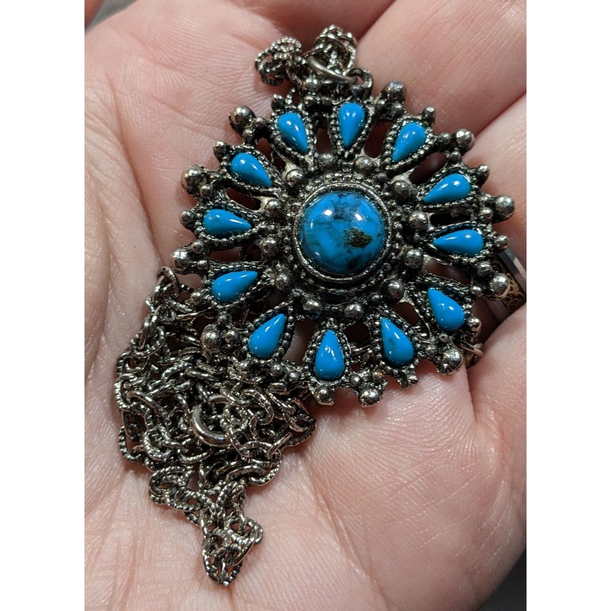 Other Vintage Southwestern Sunburst Faux Turquoise Pendant Necklac Size ONE SIZE - 3 Thumbnail
