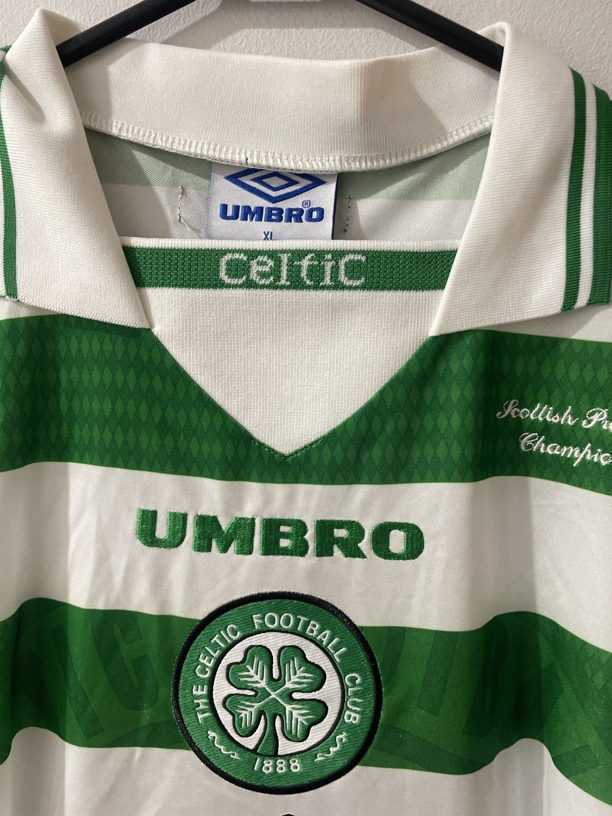 Umbro Vintage Celtic 1997/98 Soccer Jersey Size US XL / EU 56 / 4 - 2 Thumbnail