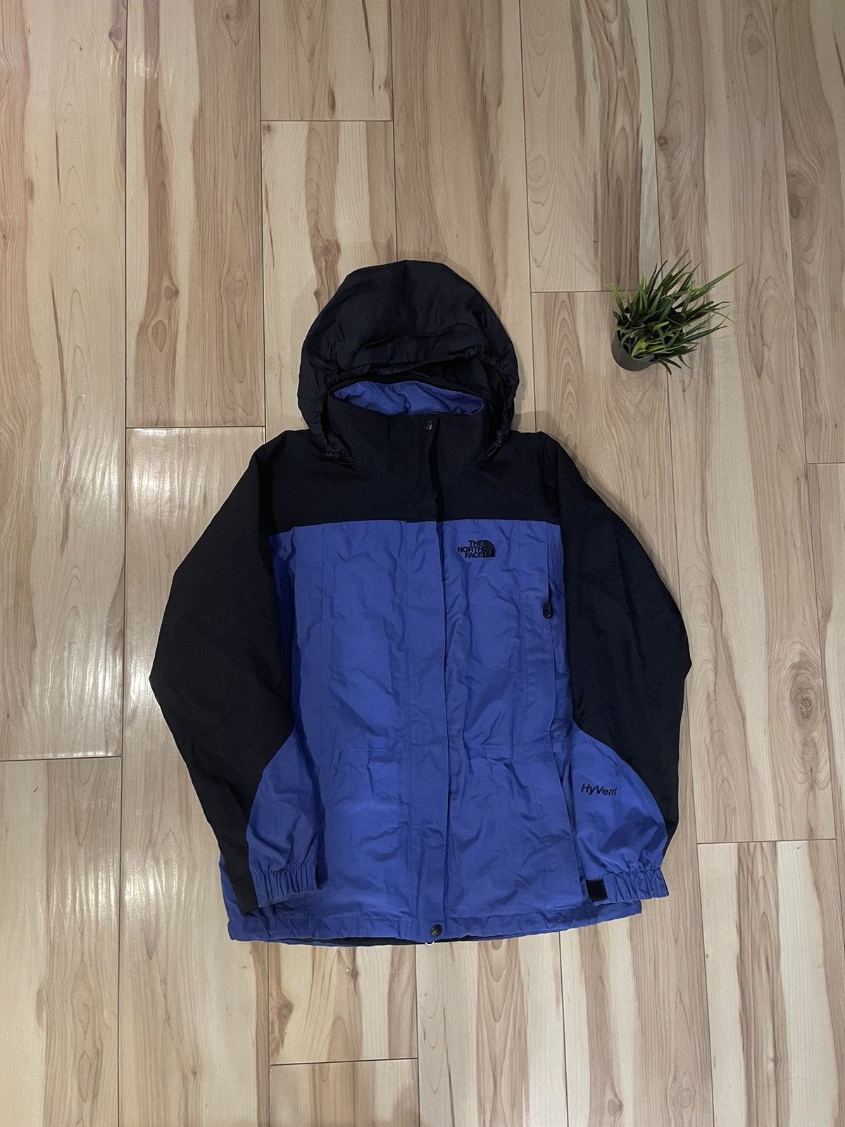 The North Face × Vintage Vintage 90 s Jacket The North Face Hyvent Outdoor Ski Size M / US 6-8 / IT 42-44 - 1 Thumbnail