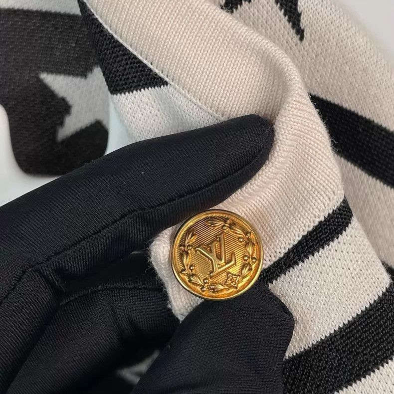Louis Vuitton Louis Vuitton Star Collection Star Pattern Black and White Size S / US 4 / IT 40 - 4 Thumbnail