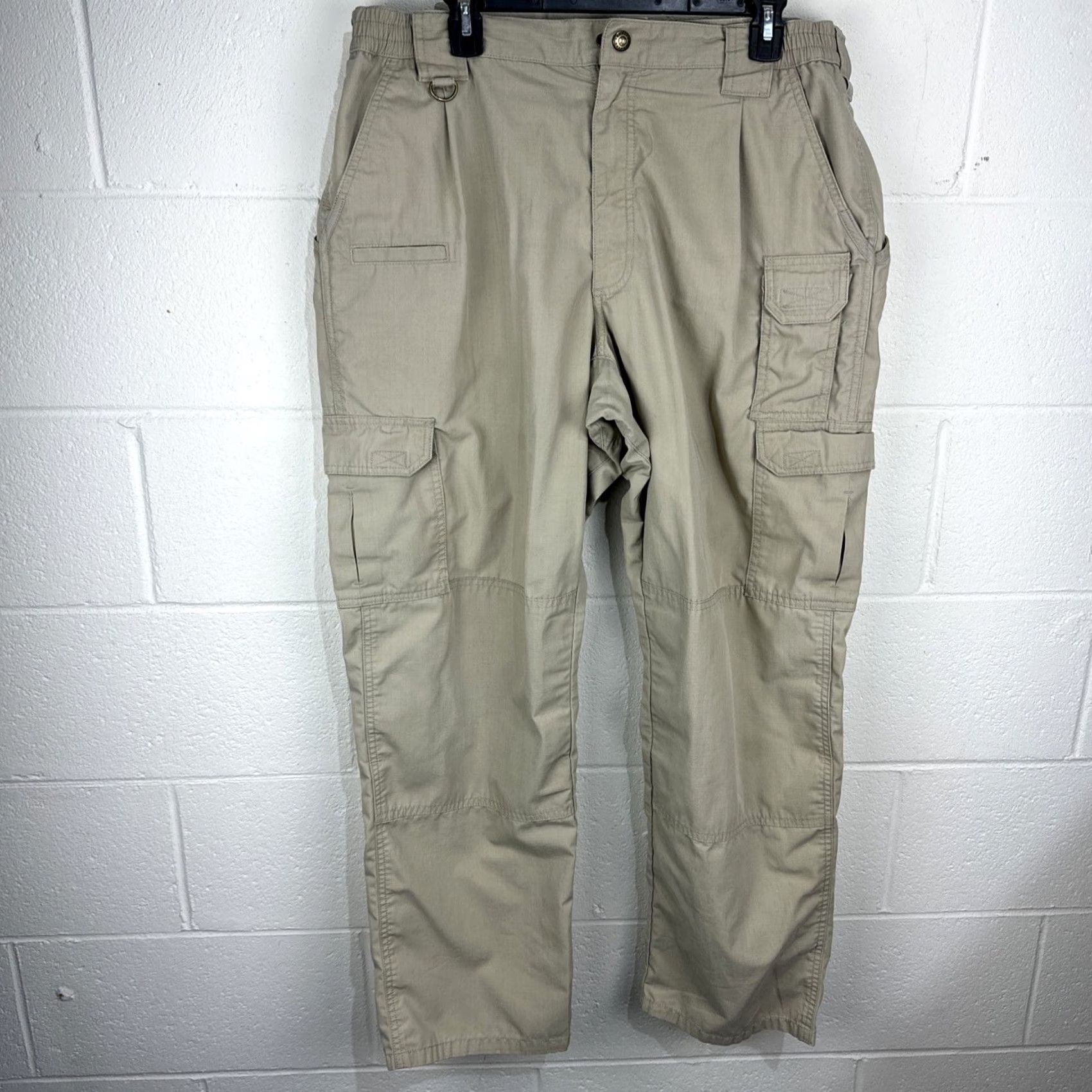 Vintage VINTAGE? No — 5.11 Tactical Pants Mens 36x32 Beige Cargo Ripstop Multi Pocket Workwear Casual Travel Mens Size US 36 / EU 52 - 2 Thumbnail