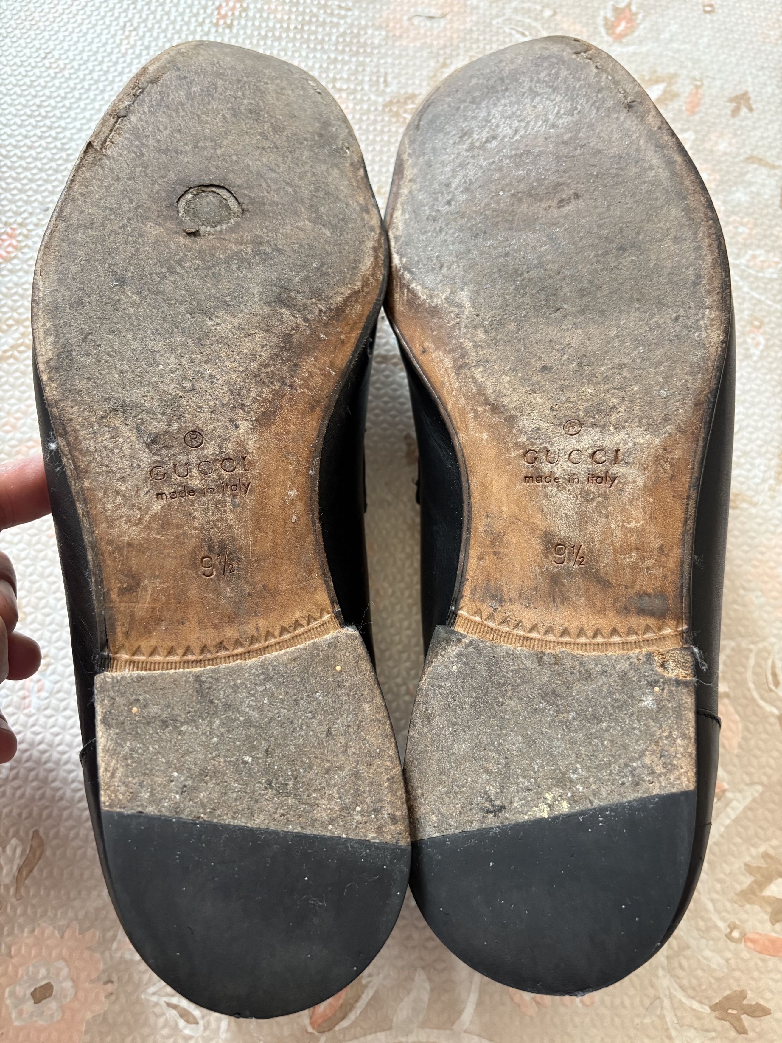 Gucci Gucci Loafers - Black / Gold - 9.5m Size US 10 / EU 43 - 5 Thumbnail