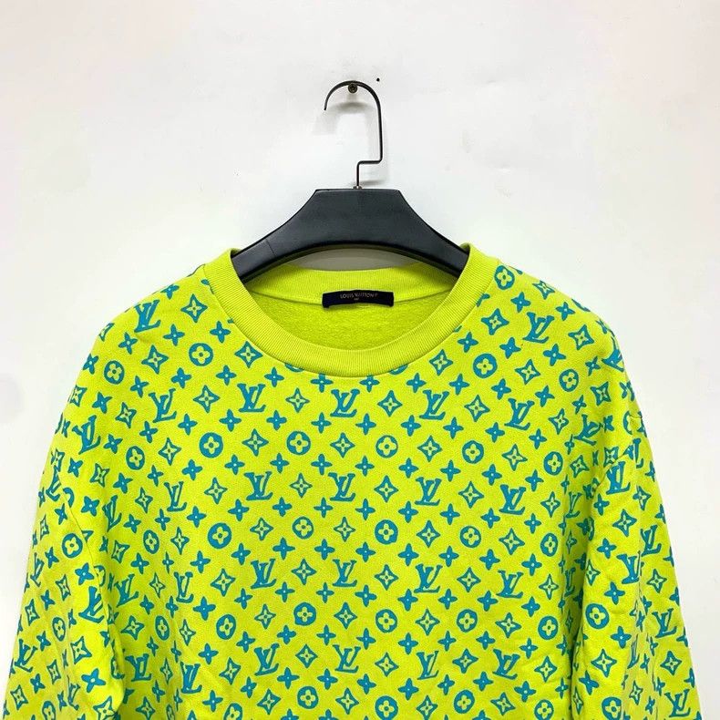 Louis Vuitton Louis Vuitton Fluorescent green printed sweatshirt Size US XXL / EU 58 / 5 - 3 Thumbnail