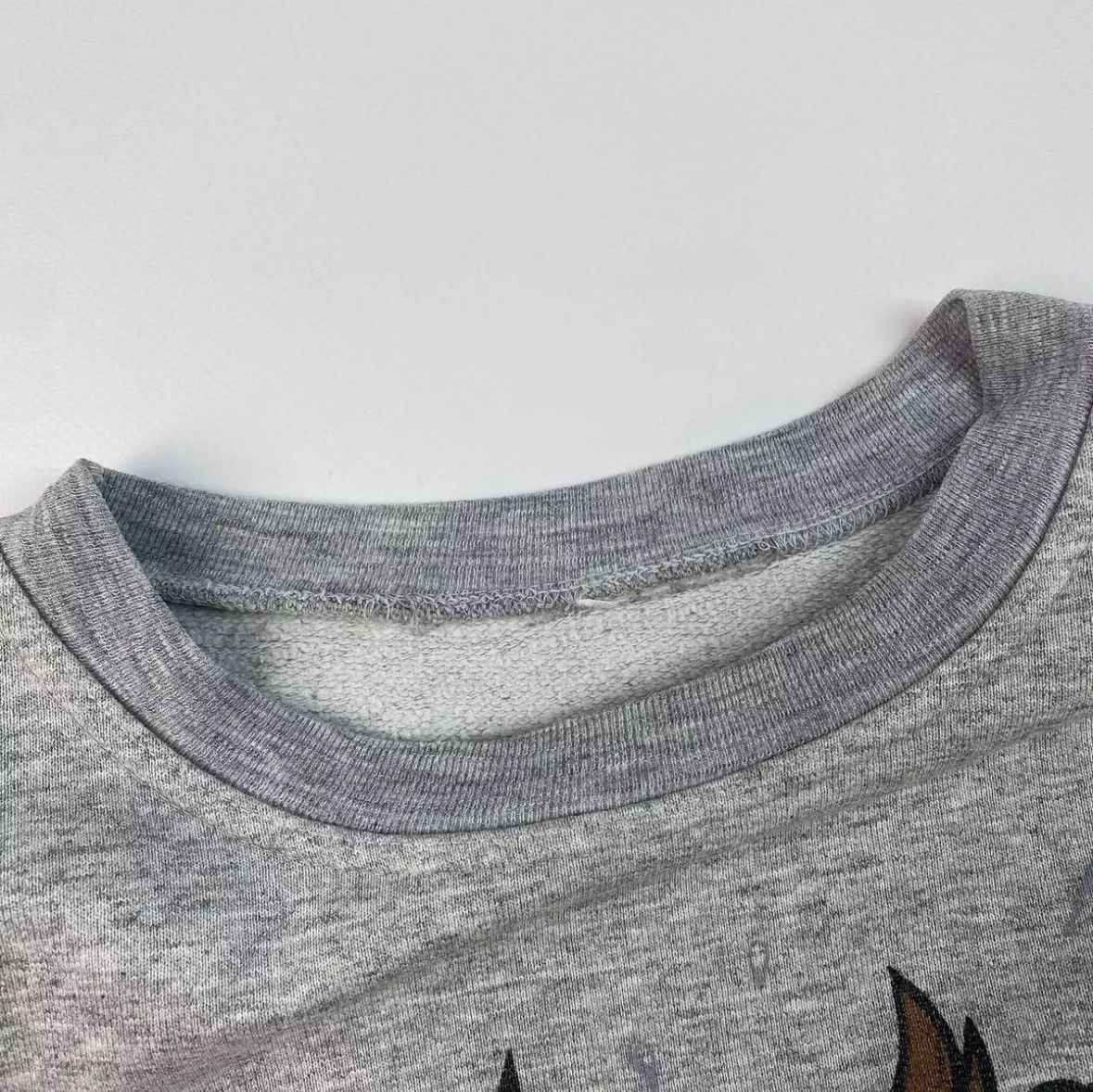 NBA × Warner Bros Vintage Sweatshirt Chicago Bulls Looney Tunes Gray Taz Size US L / EU 52-54 / 3 - 17 Thumbnail