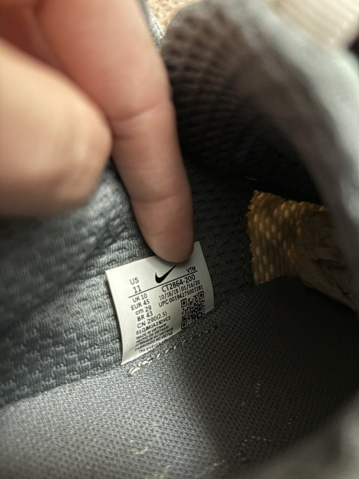 Nike × Travis Scott Nike Travis Scott Air Max 270 react Eng Size US 11 / EU 44 - 5 Thumbnail