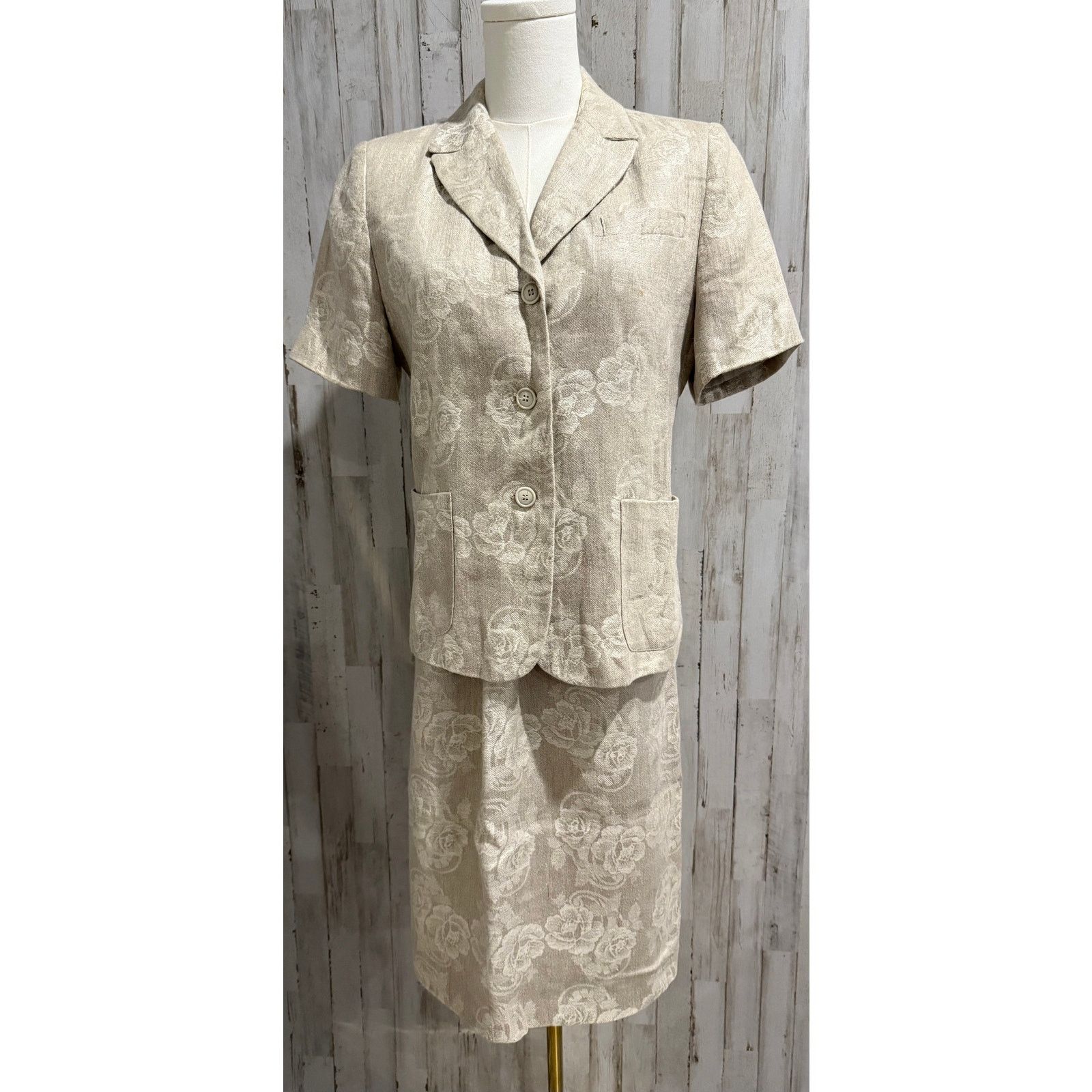 Harve Benard Harve Benard Collection Skirt Suit Womens Petite 8P Beige Size M / US 6-8 / IT 42-44 - 2 Thumbnail