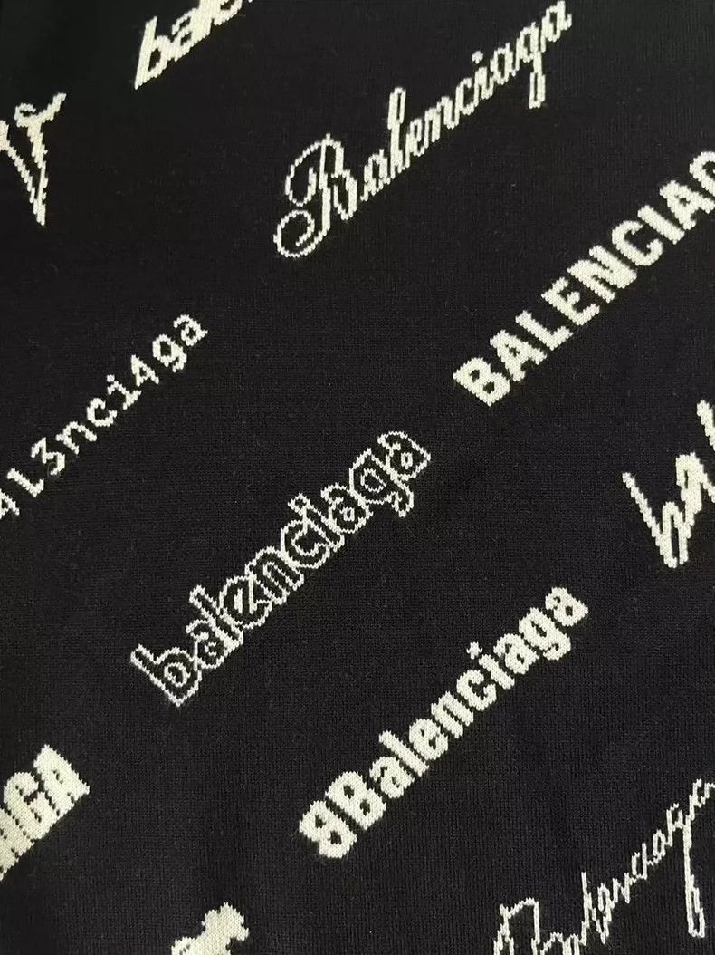 Balenciaga Balenciaga Logo monogrammed crewneck pullover Size US S / EU 44-46 / 1 - 3 Thumbnail