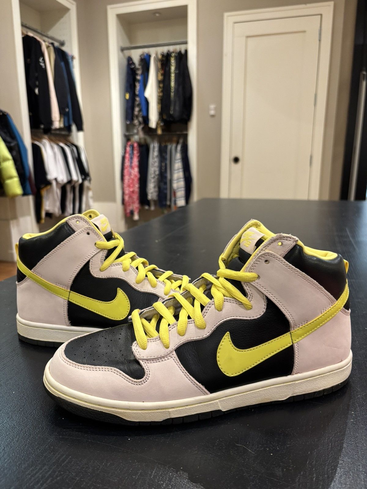 Nike Nike SB Dunk High Miss Piggy Size US 11.5 / EU 44-45 - 1 Thumbnail