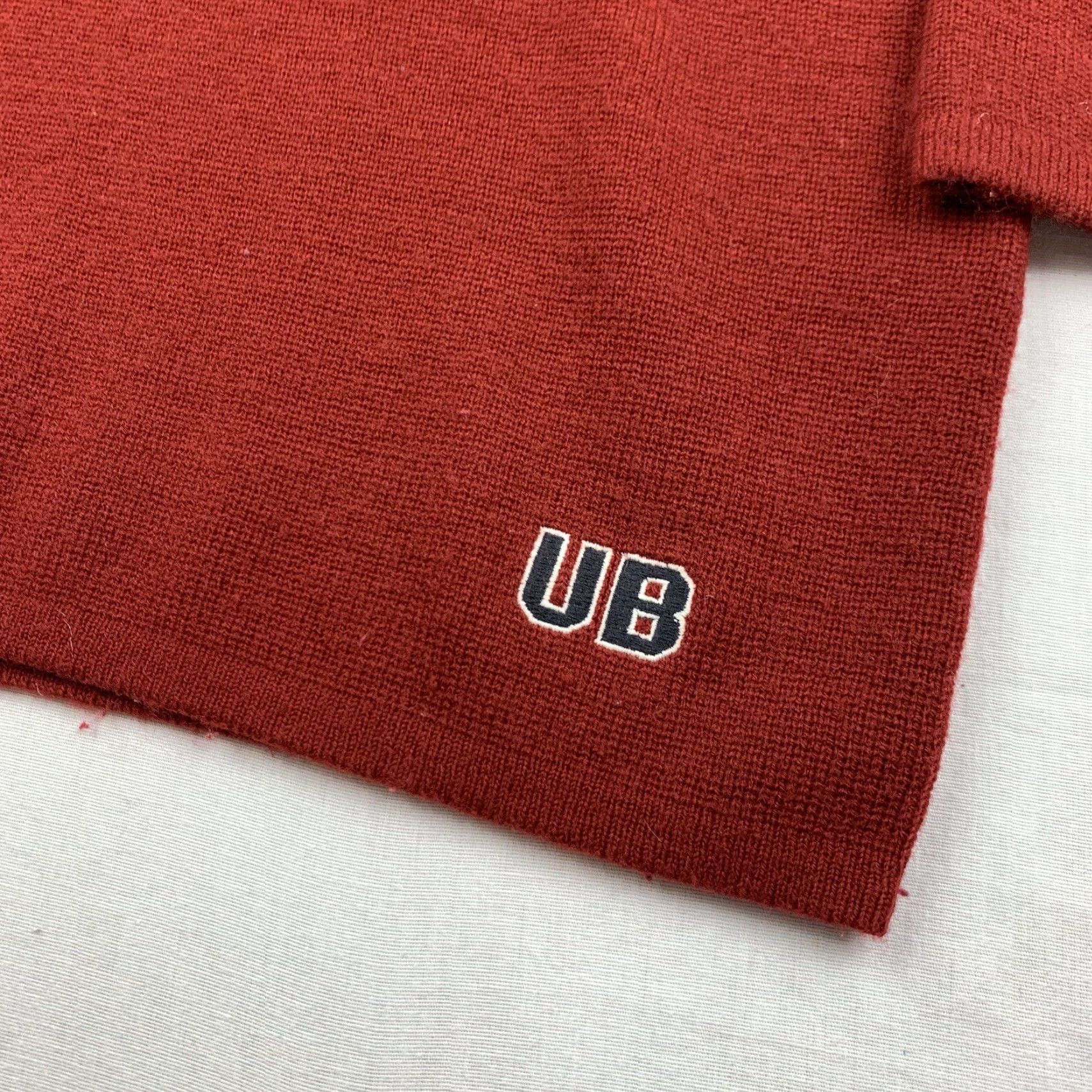 Vintage VINTAGE UNIONBAY Red Pullover Sweater Adult Medium V-Neck Grunge Skater USA Mens Size US M / EU 48-50 / 2 - 4 Thumbnail