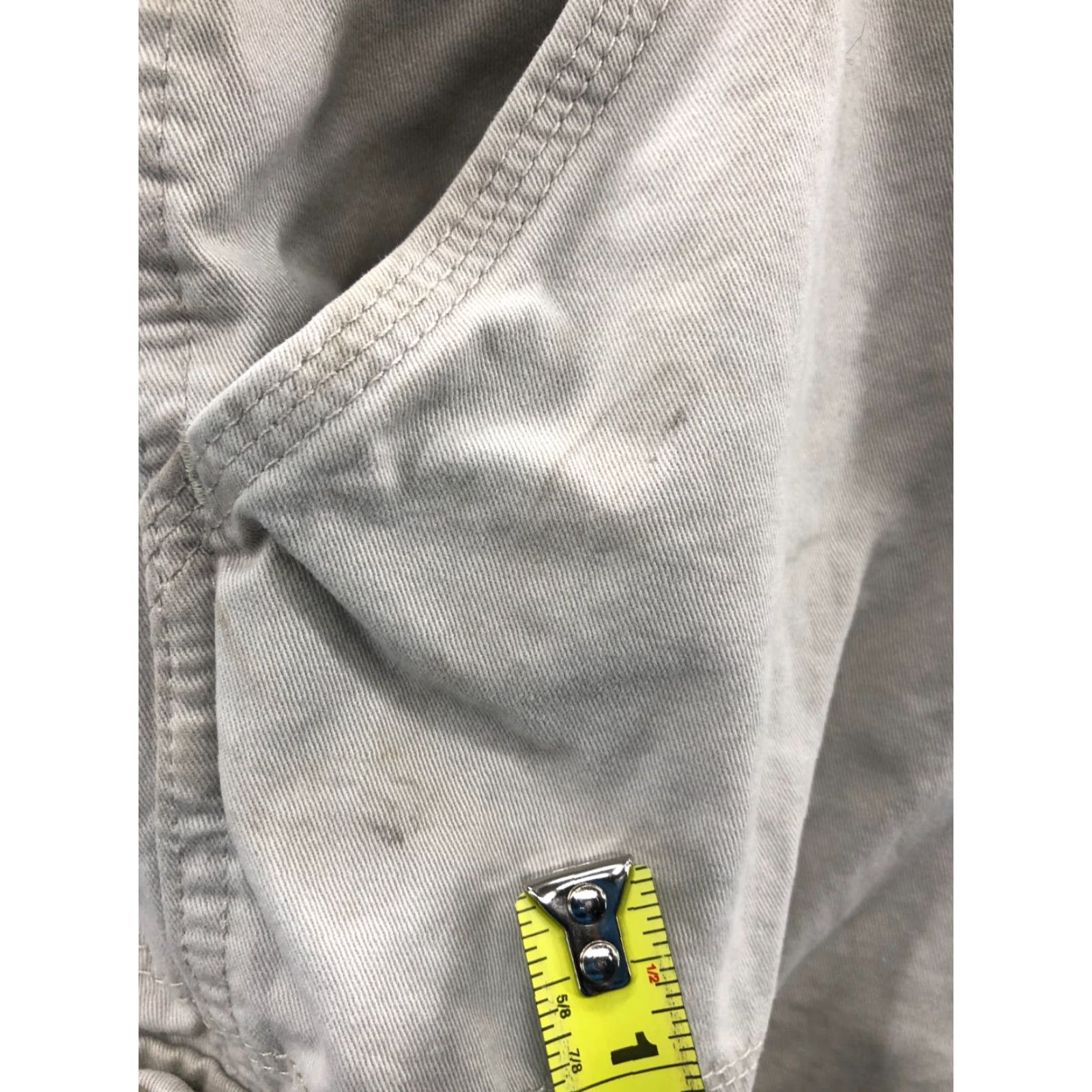 Wrangler Wrangler Cargo Shorts Mens Size 32 Mid Rise Beige Medium Wash 5-Pocket Logo Canvas Casual Denim? Size US 32 / EU 48 - 7 Thumbnail