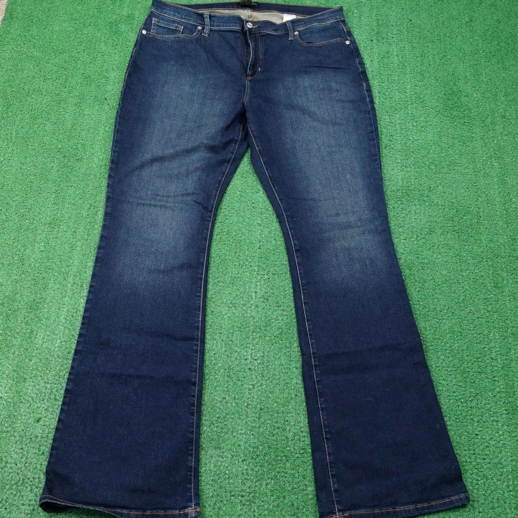 Banana Republic VINTAGE: Banana Republic Jeans Womens 18 Tall Bootcut Blue Dark Wash Stretch 5-Pocket Denim Zip Button Waist 38 Inseam 34.5 in Mens Women? Size 40" / US 18 - 2 Thumbnail