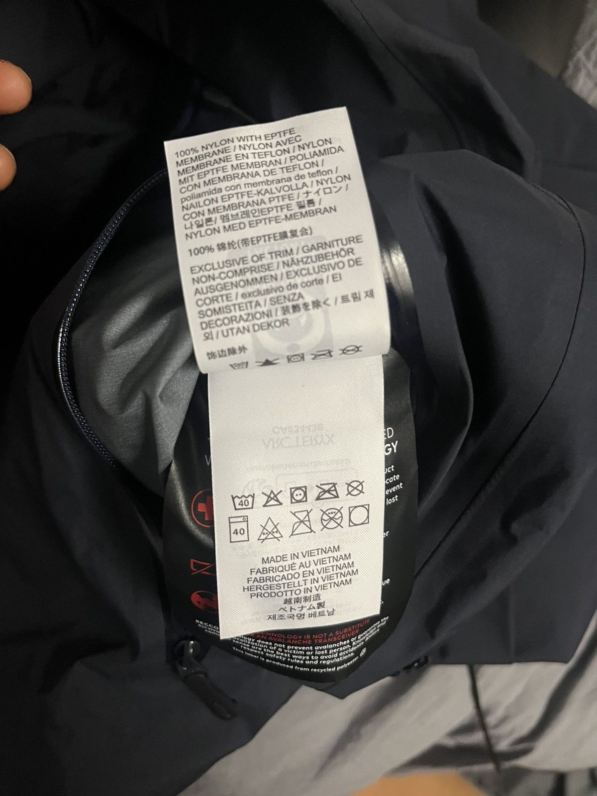 Arc'teryx Arcteryx Beta Ar Black Sapphire Size US S / EU 44-46 / 1 - 5 Thumbnail