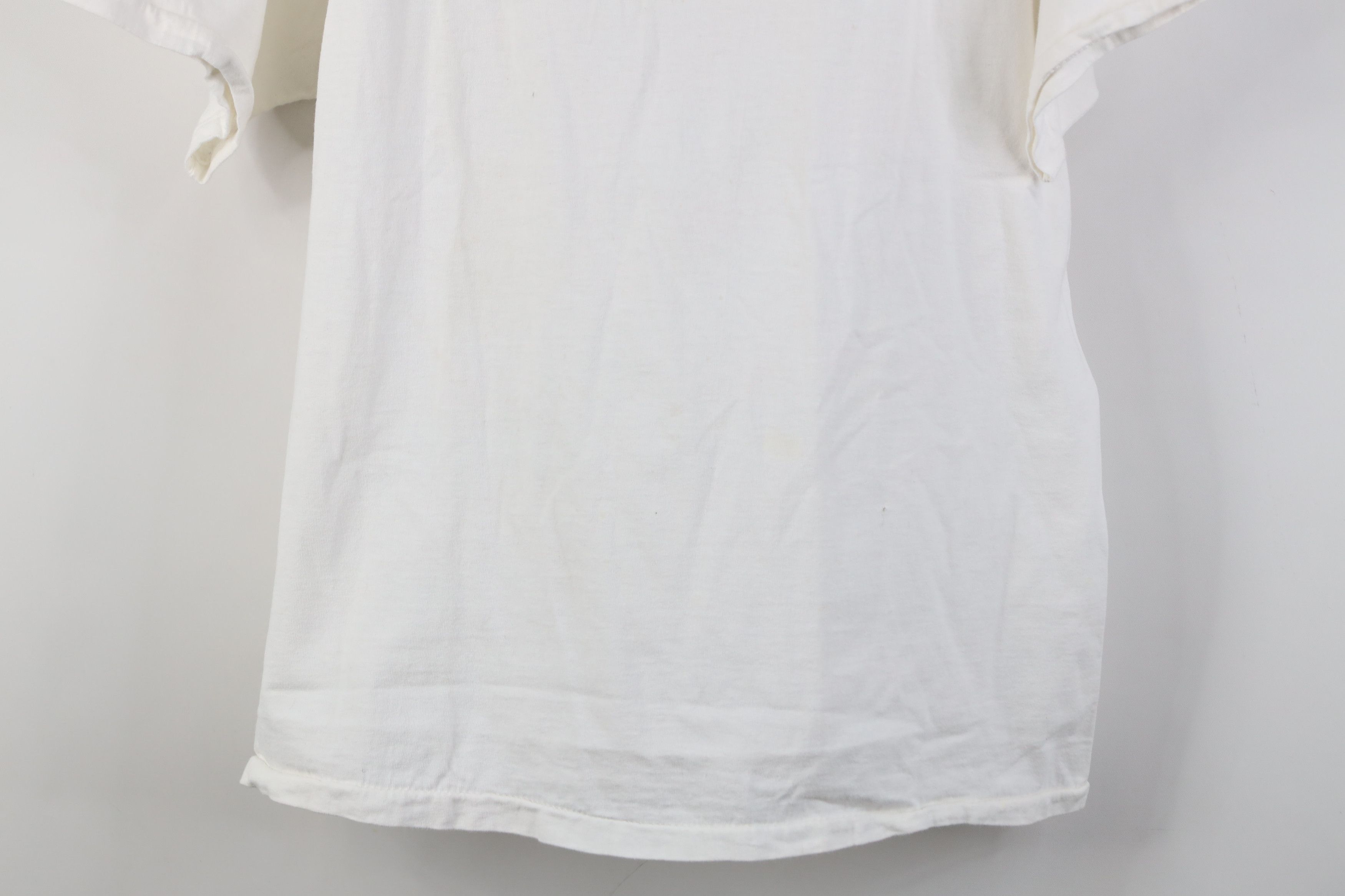 Vintage Vintage 90s Kennels Dog Sledding Race T-Shirt White USA Size US L / EU 52-54 / 3 - 3 Thumbnail