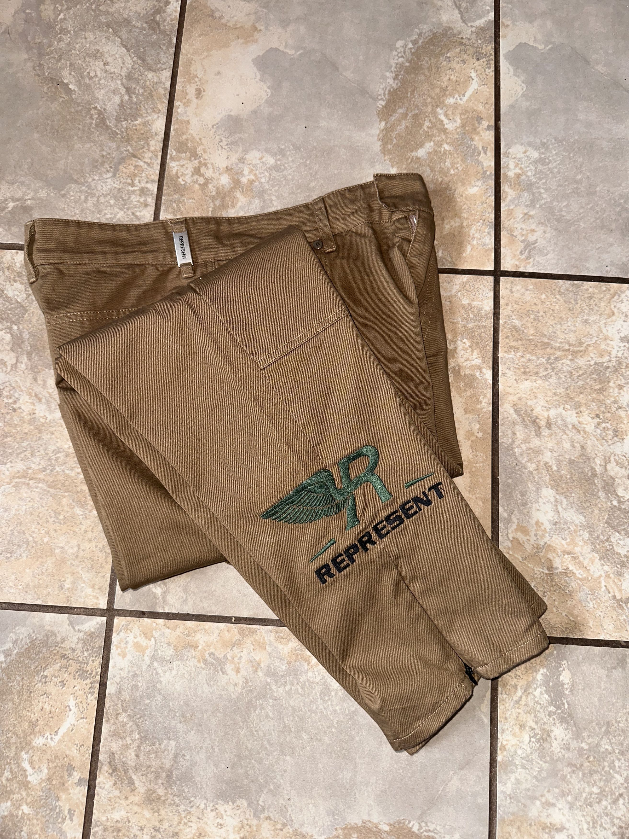 Represent Clo. Represent Team Spirit Carpenter Pant Size US 30 / EU 46 - 1 Thumbnail