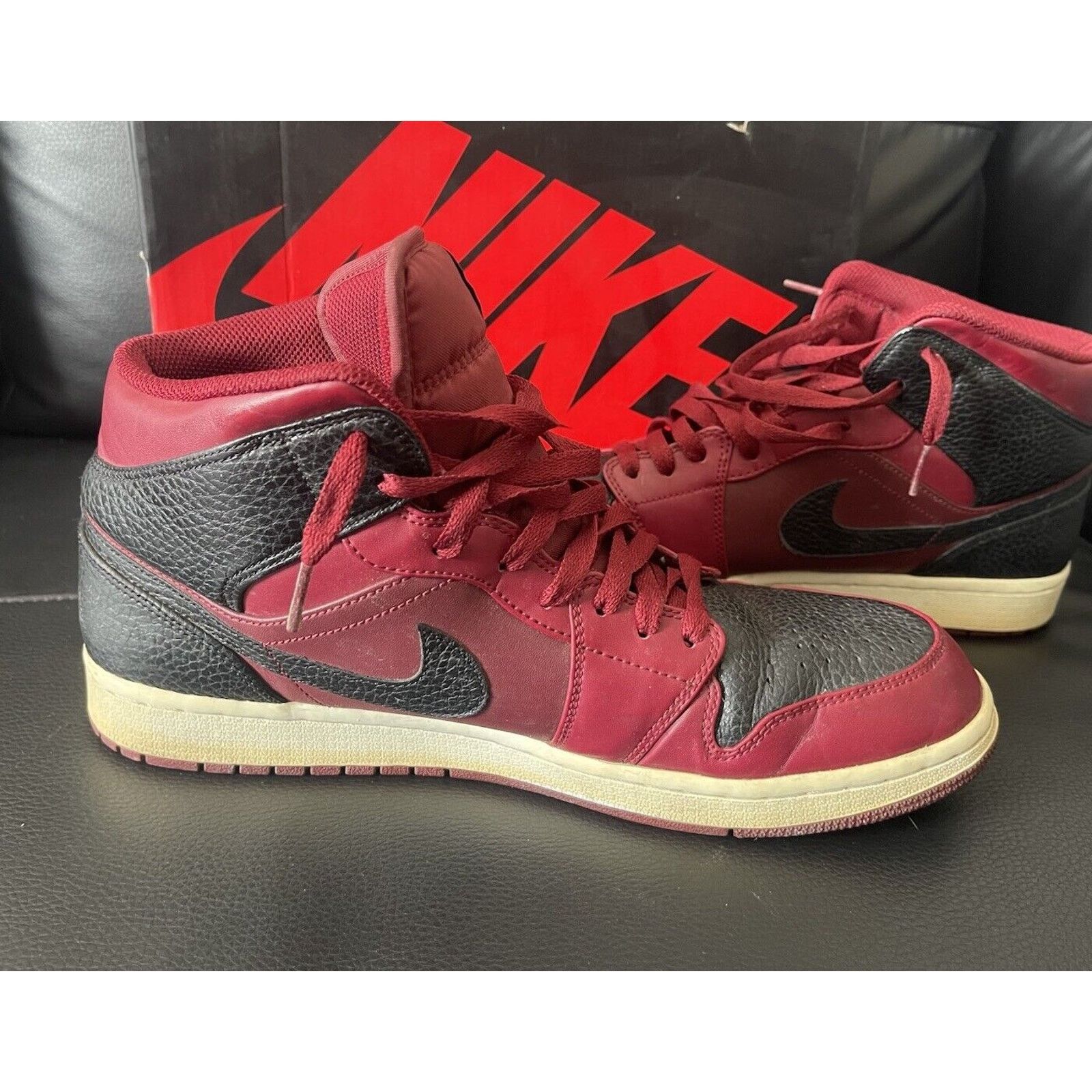 Nike Nike Air Jordan 1 Retro “Reverse Banned” 554724-601 Men 11.5 Size US 10.5 / EU 43-44 - 4 Thumbnail