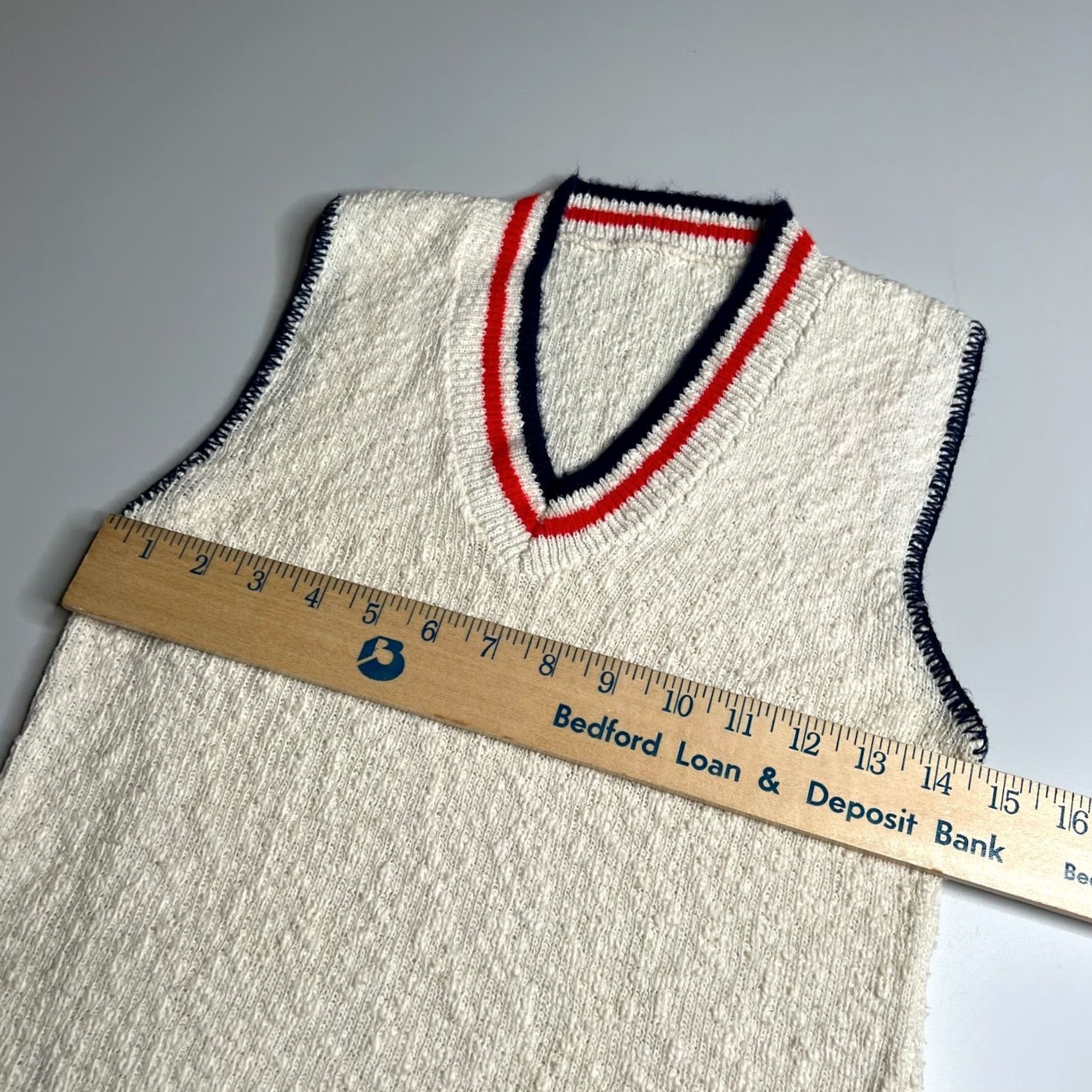 Vintage VINTAGE Knit Sweater Vest Size M White Red Navy Women’s 80s Size M / US 6-8 / IT 42-44 - 4 Thumbnail