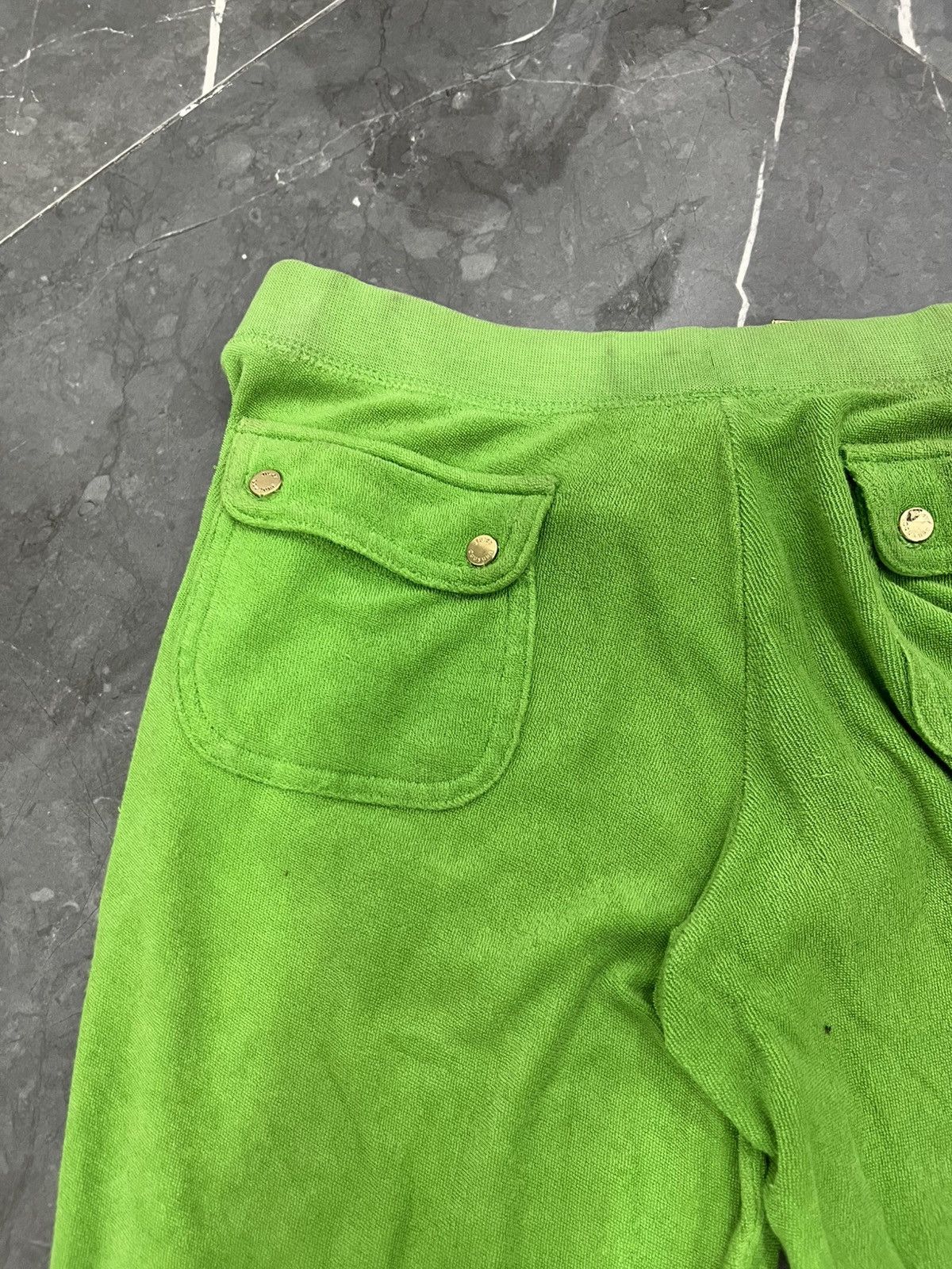Ed Hardy × Juicy Couture × True Religion Juicy couture velvet flared pants Size 30" / US 8 / IT 44 - 6 Thumbnail