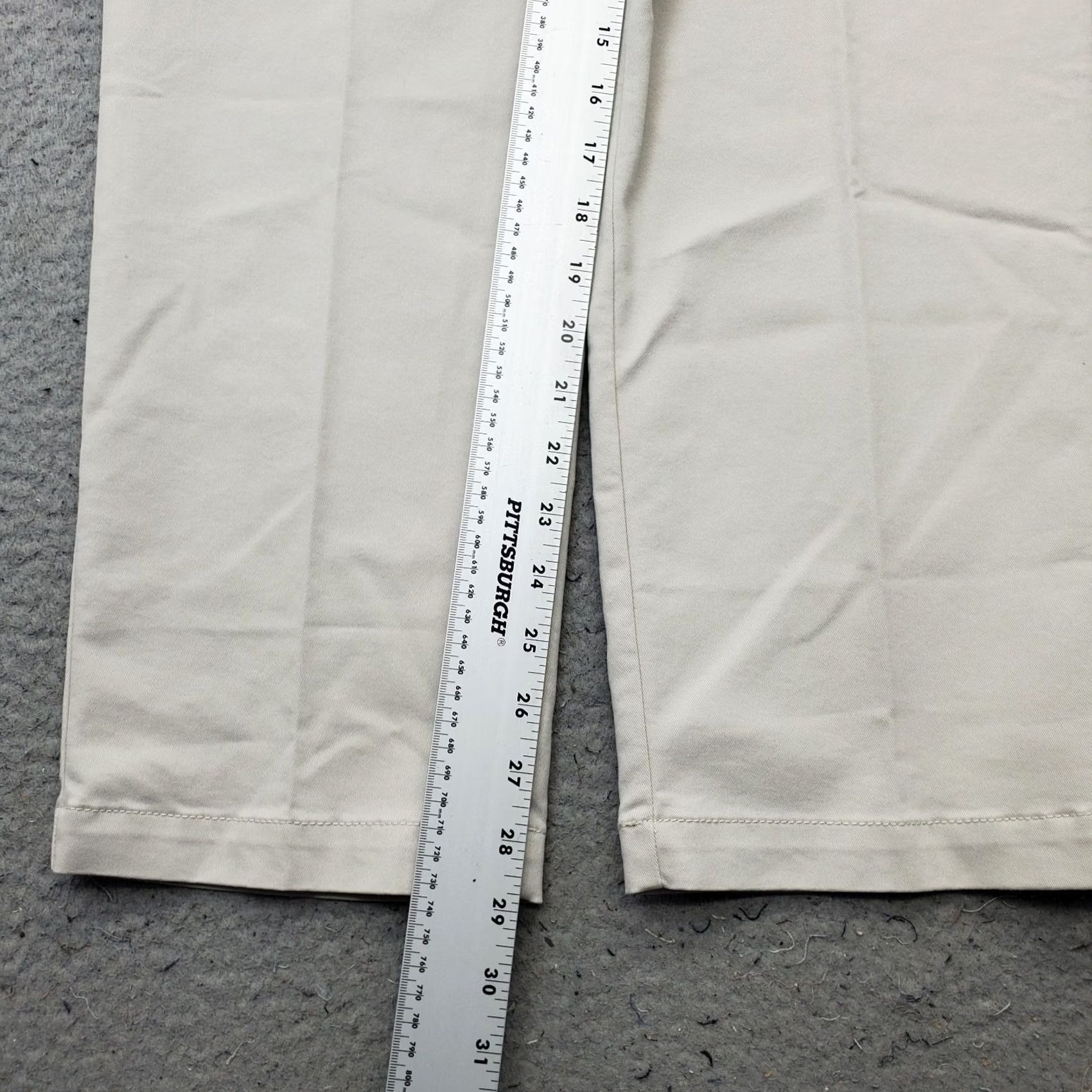 Izod IZOD Mens 32 Chino Pants Tan Straight Fit Flat Front Stretch Size US 32 / EU 48 - 4 Thumbnail