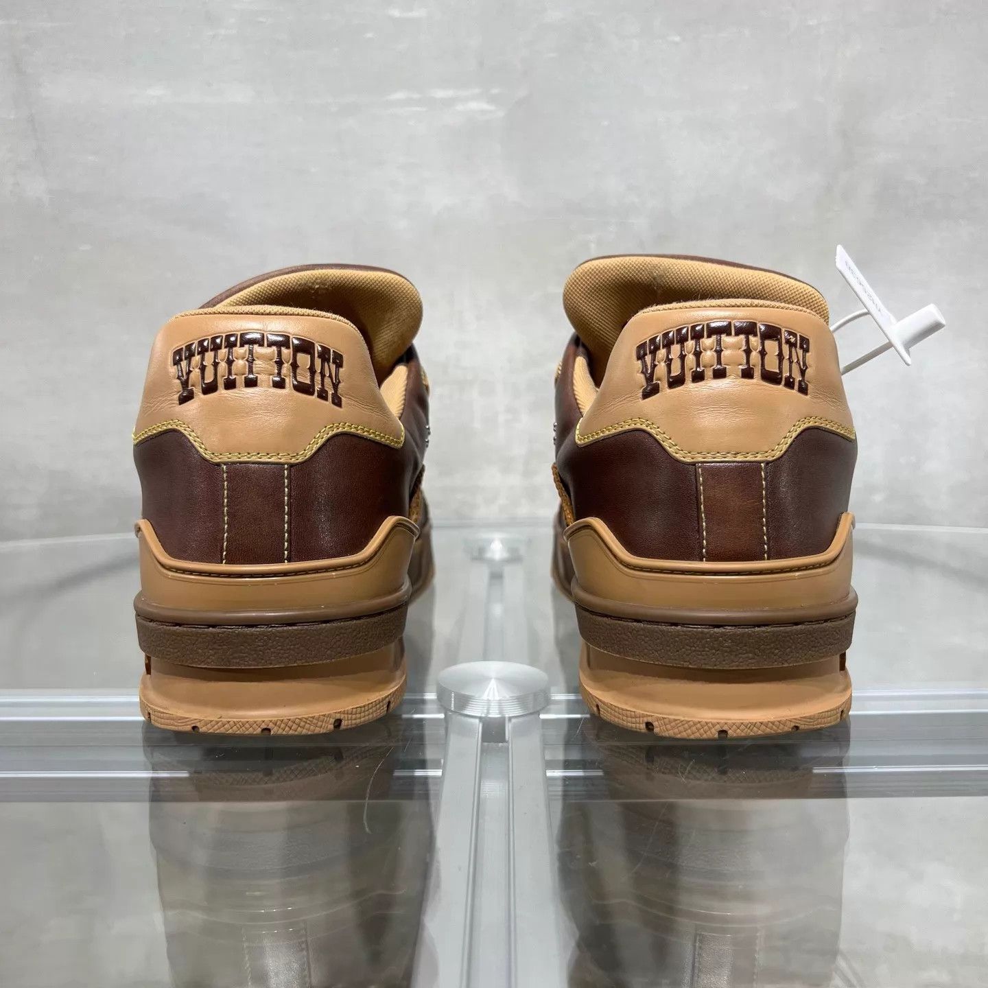 Louis Vuitton LV Trainer Brown Studded UK7.5 41.5 Size US 8.5 / EU 41-42 - 6 Thumbnail