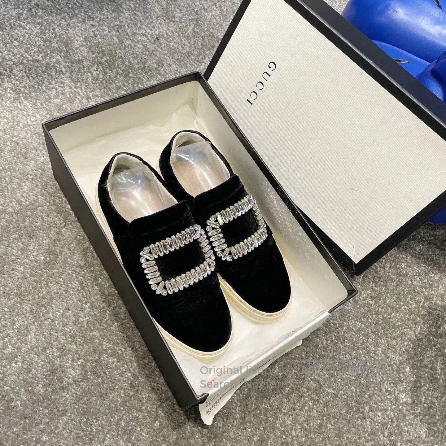 Roger Vivier RV Diamond Buckle Suede Black Flats. Size US 5 / IT 35 - 1 Thumbnail